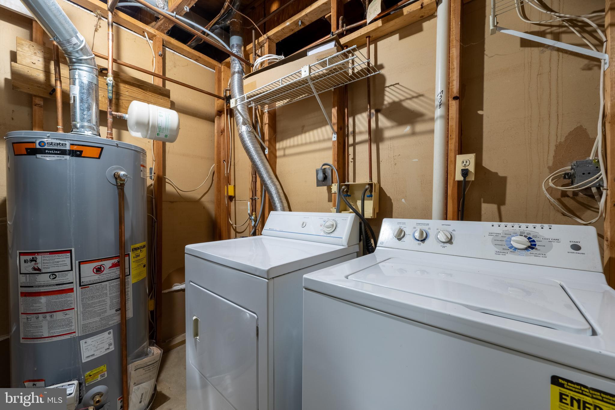 HUNTERS TRACE - Residential