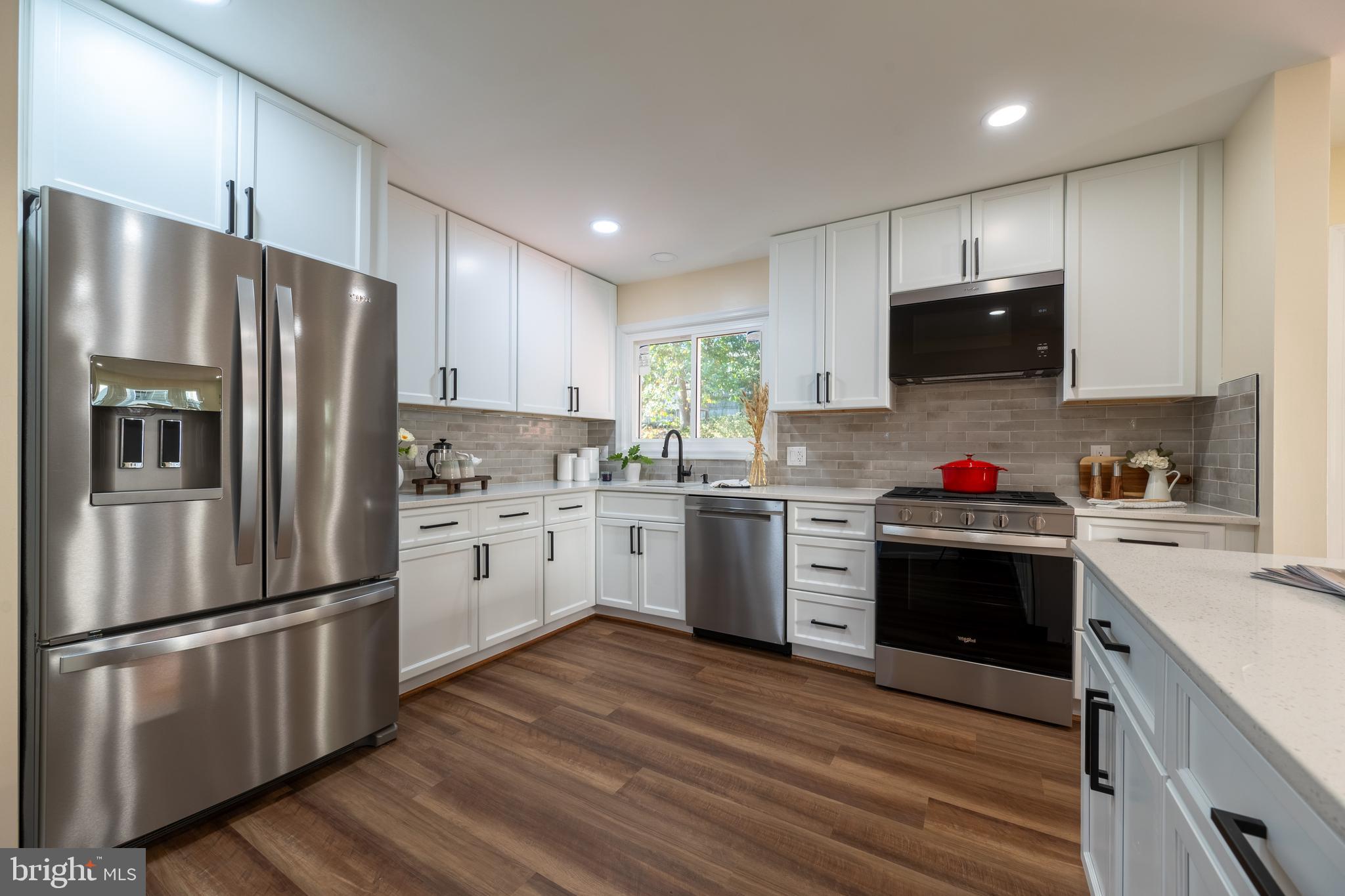 HUNTERS TRACE - Residential