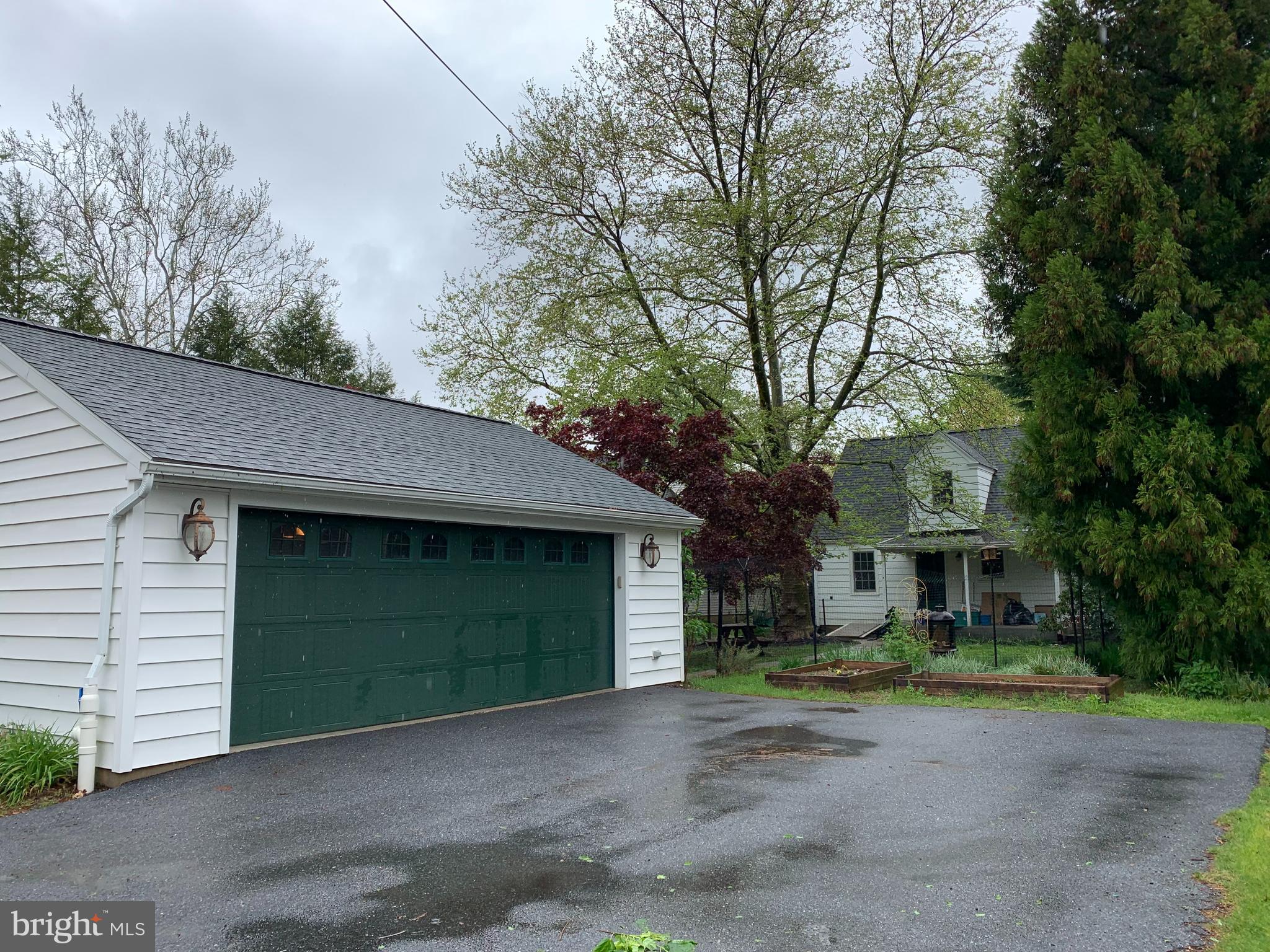 HERSHEY VILLAGE - Residential