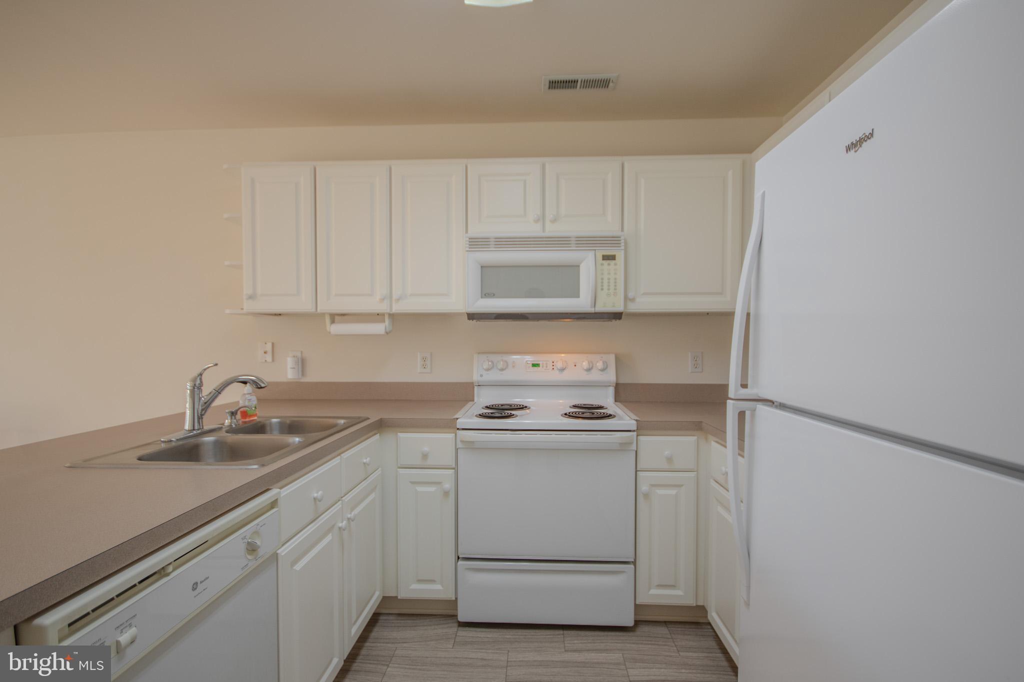 AVALON RETIREMENT COMM - Residential