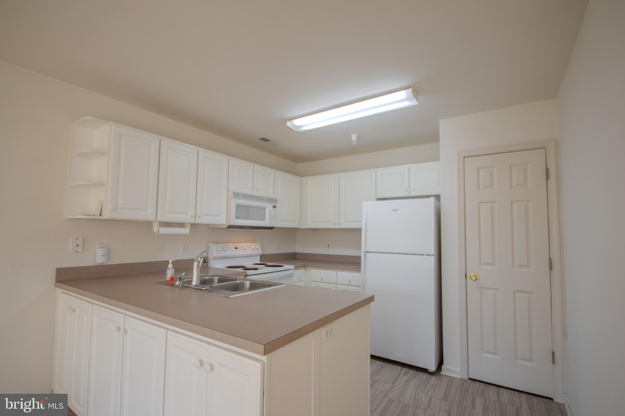 AVALON RETIREMENT COMM - Residential