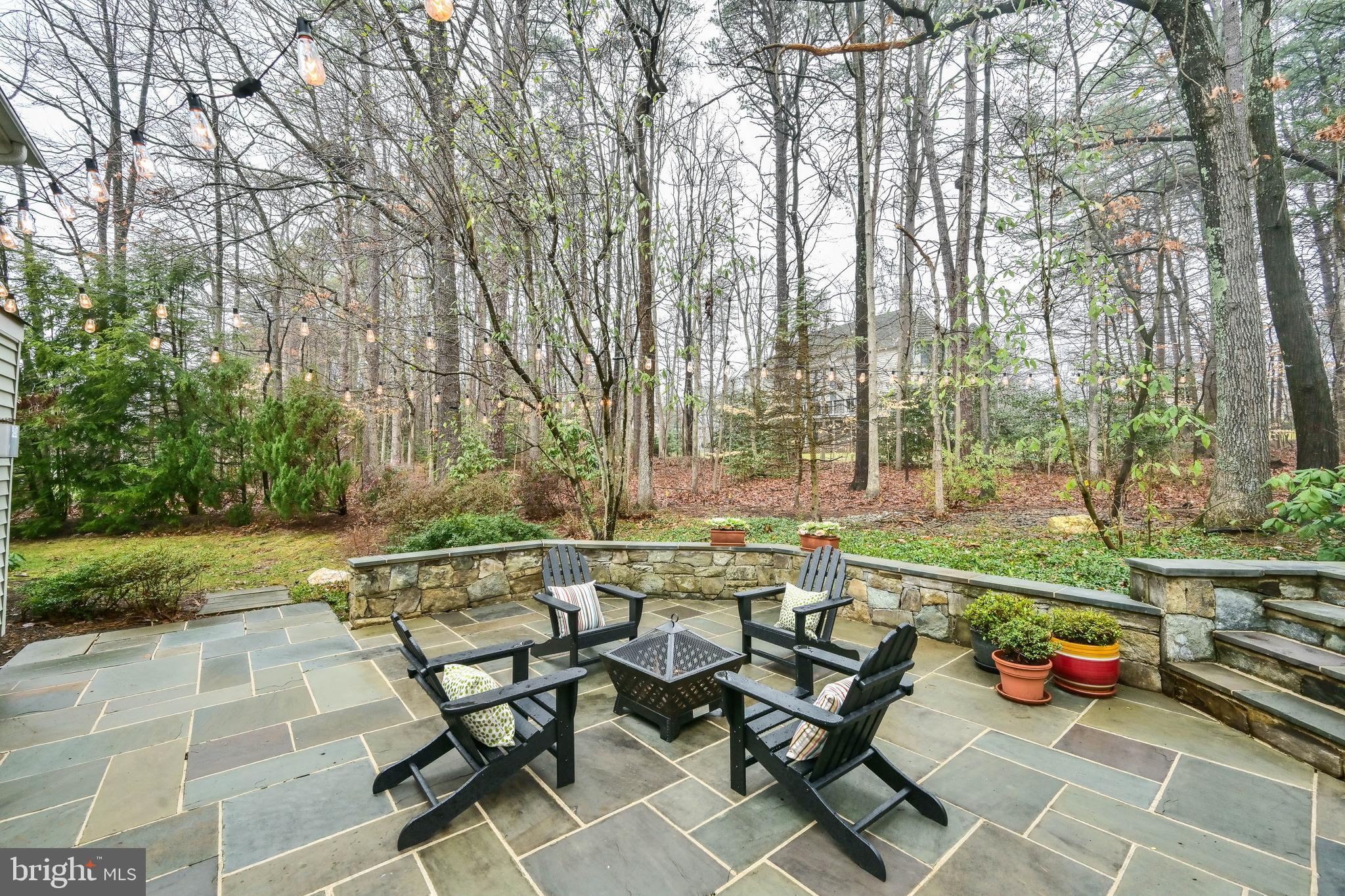 EDGEWATER - Residential