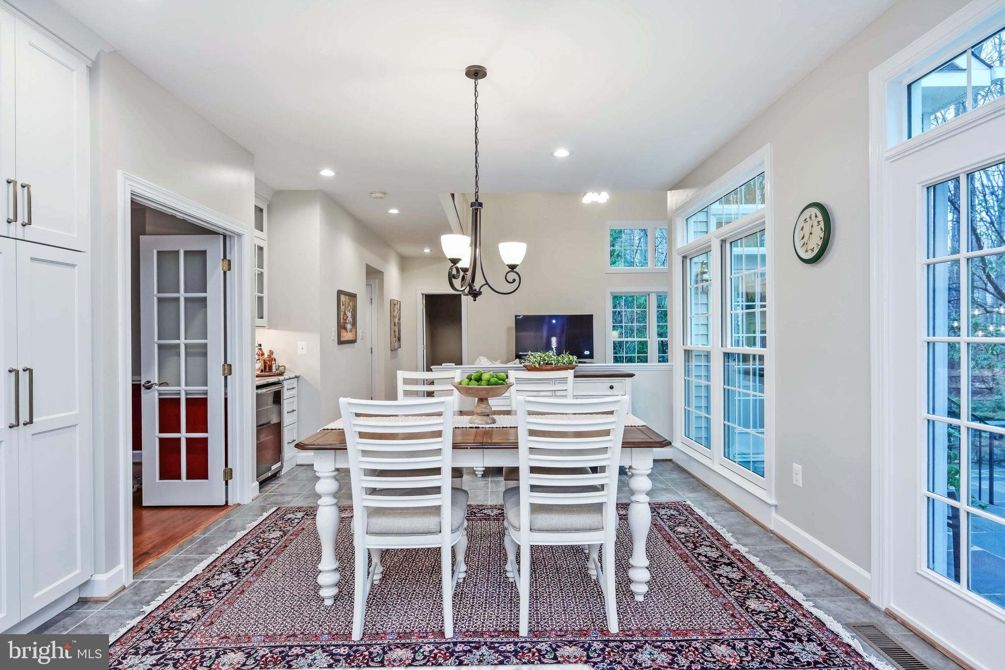 EDGEWATER - Residential