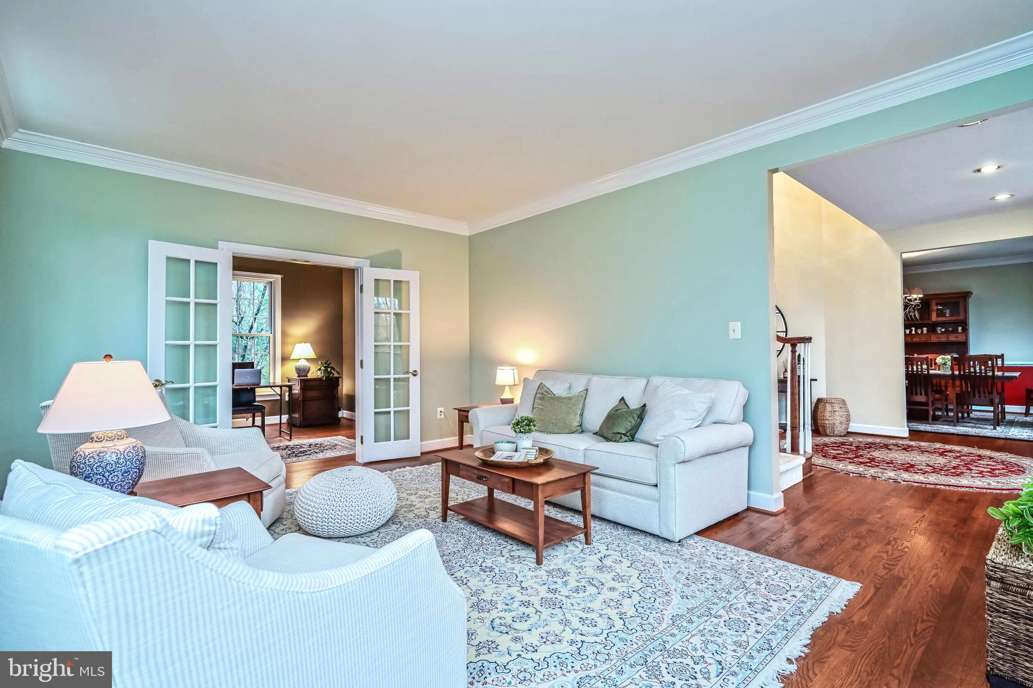 EDGEWATER - Residential