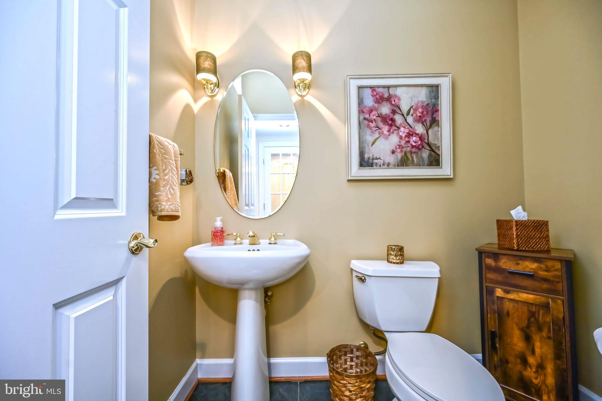 EDGEWATER - Residential