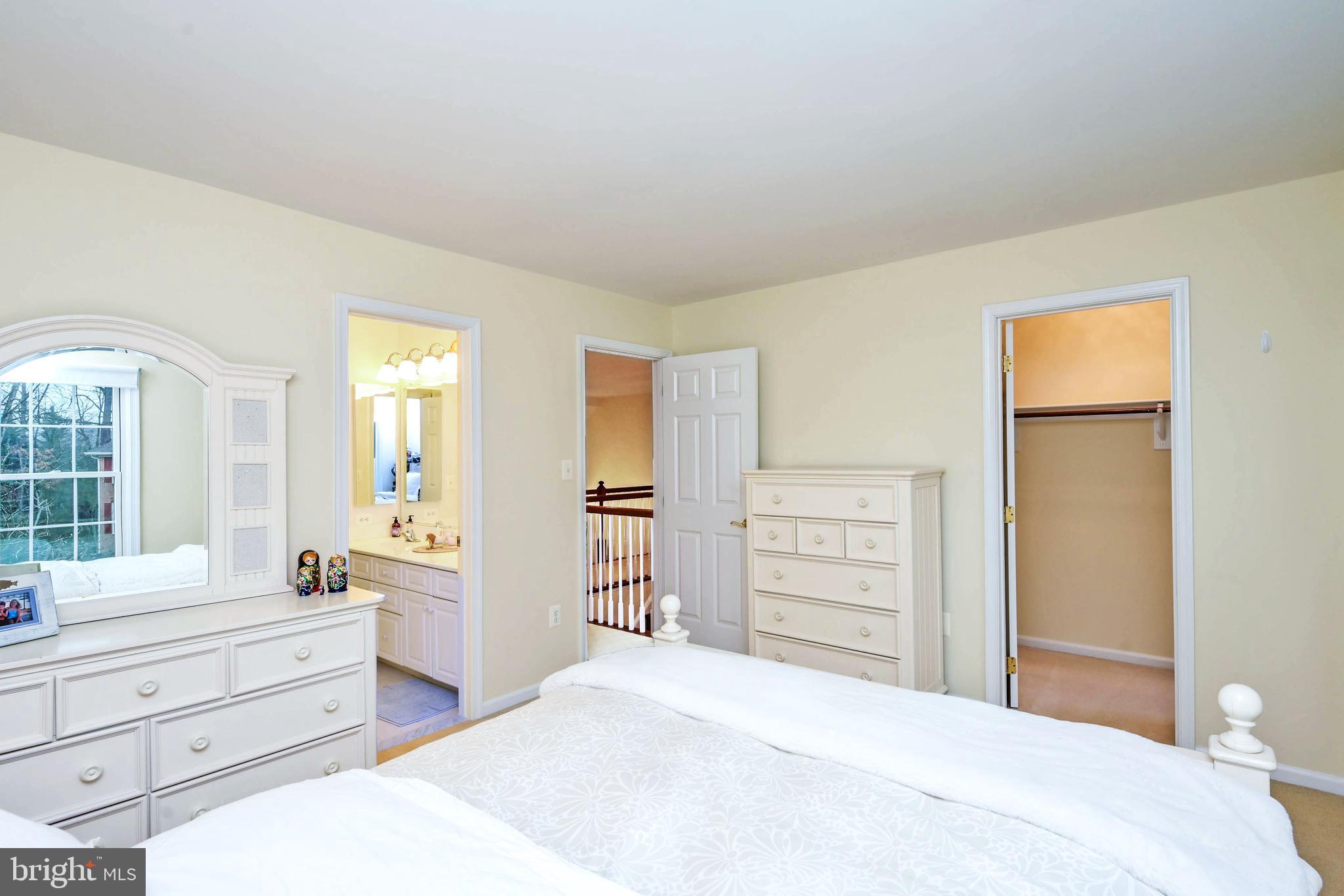 EDGEWATER - Residential