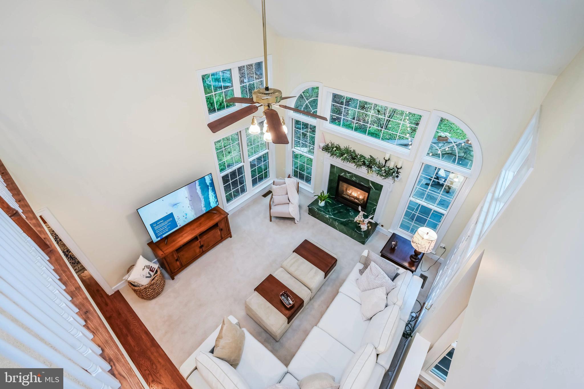 EDGEWATER - Residential