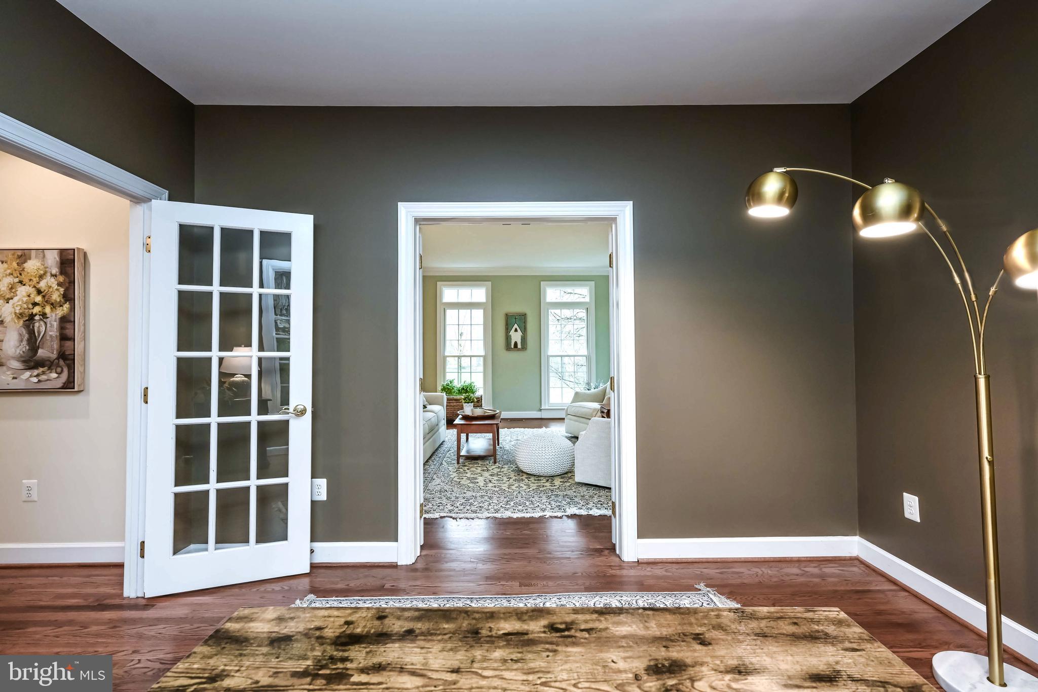 EDGEWATER - Residential