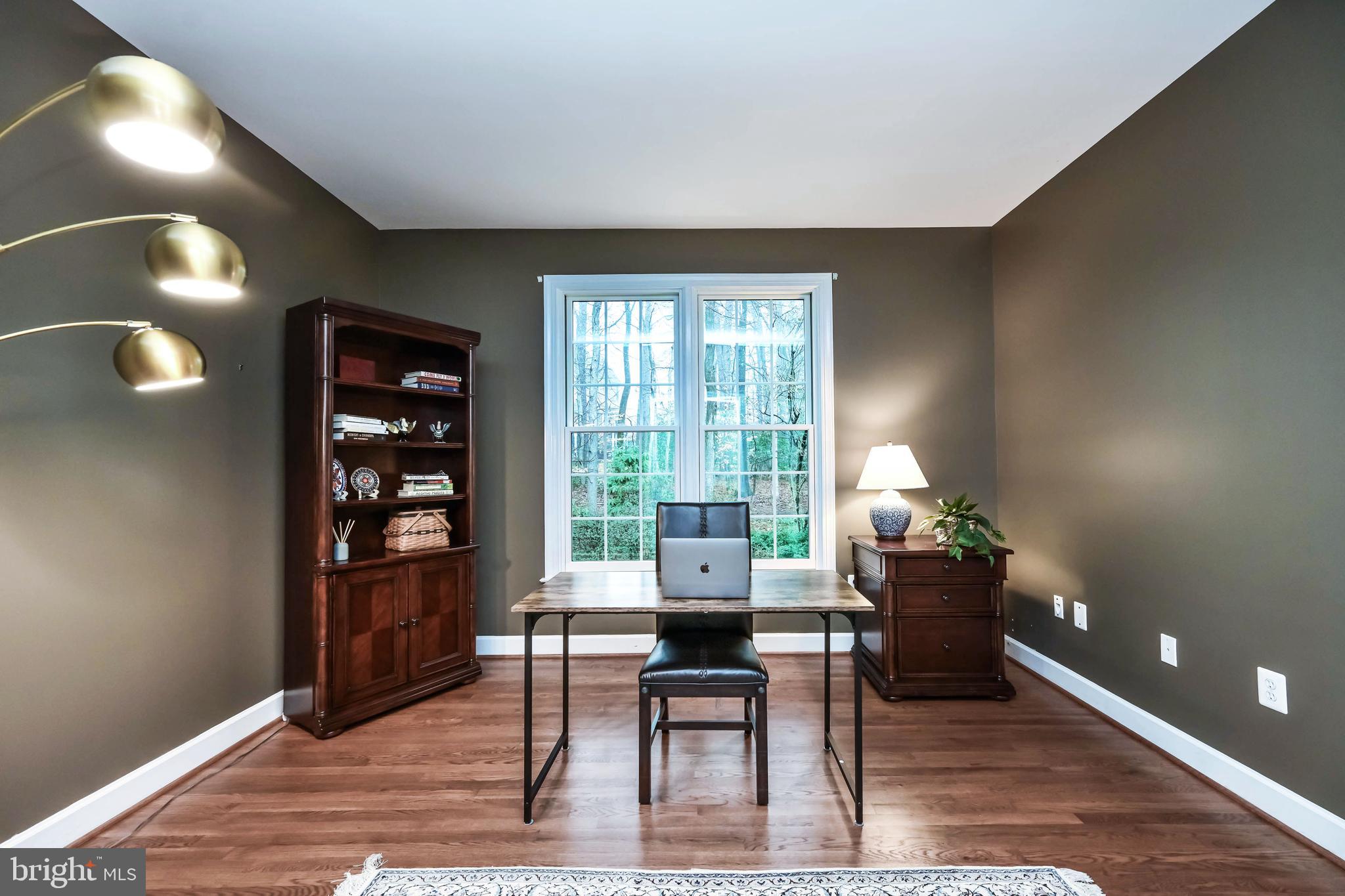 EDGEWATER - Residential