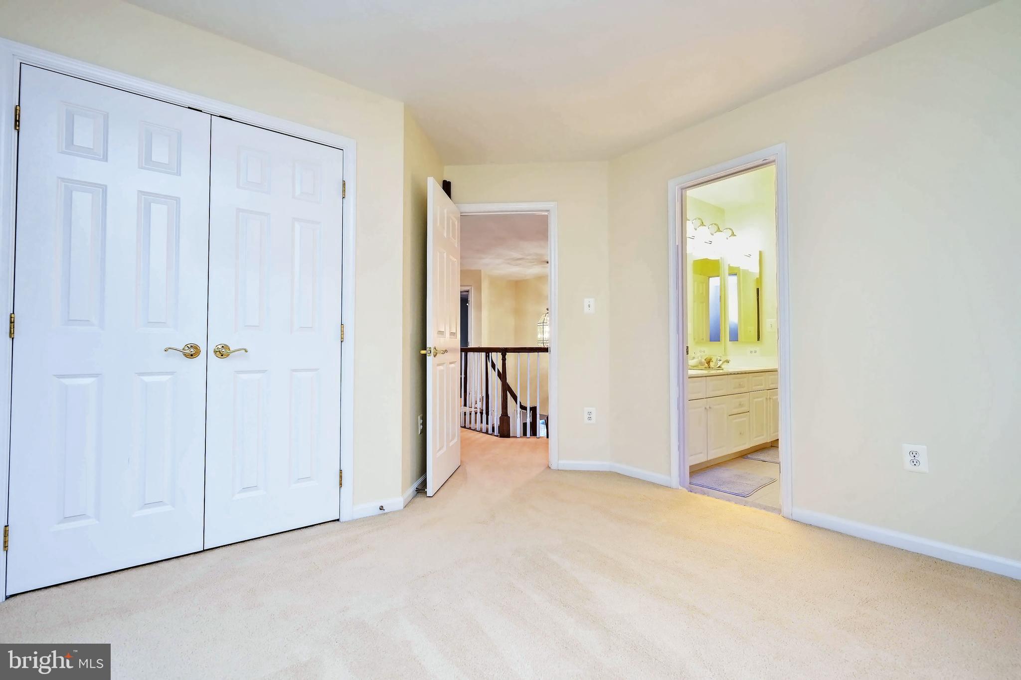 EDGEWATER - Residential