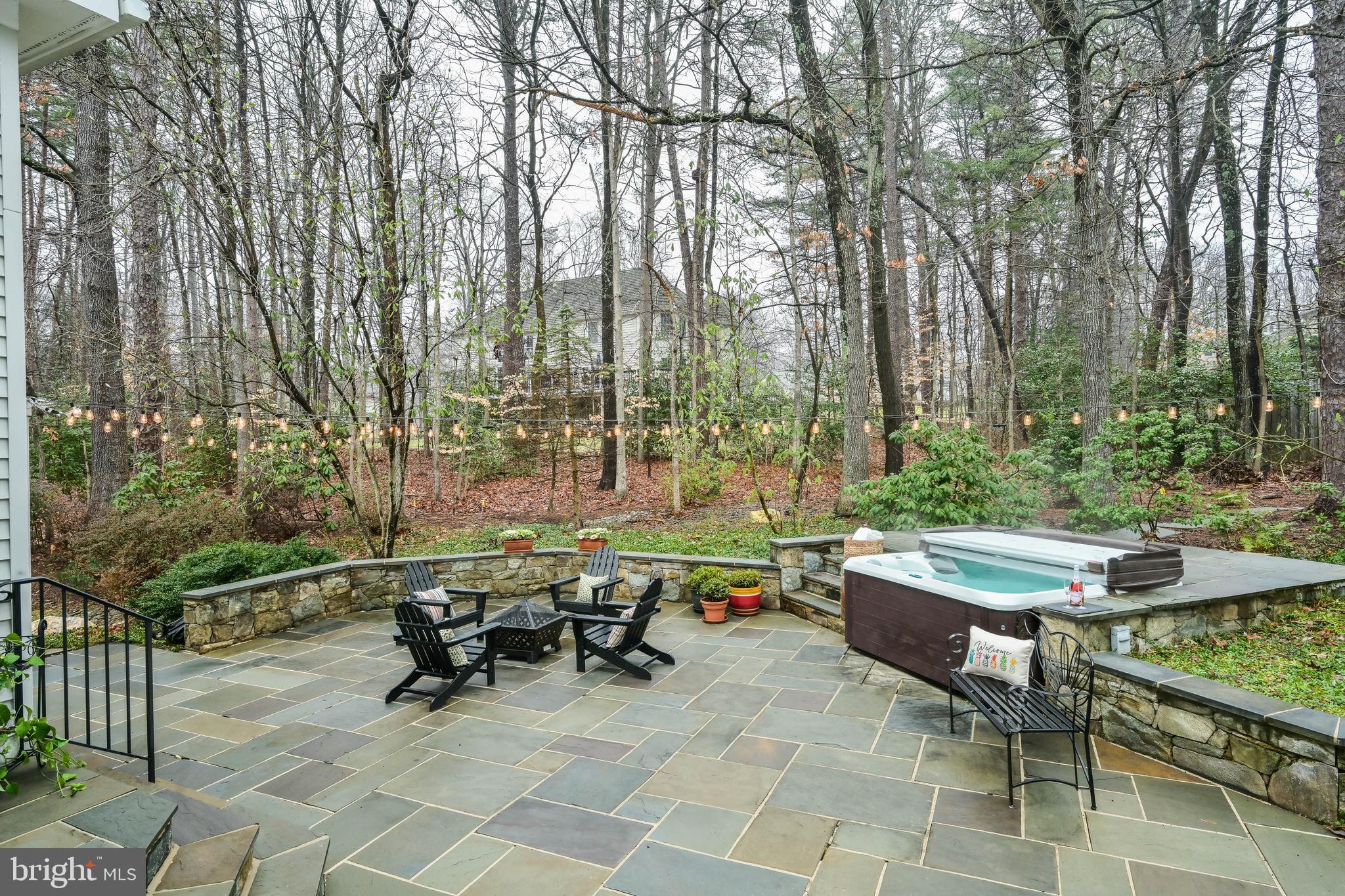 EDGEWATER - Residential