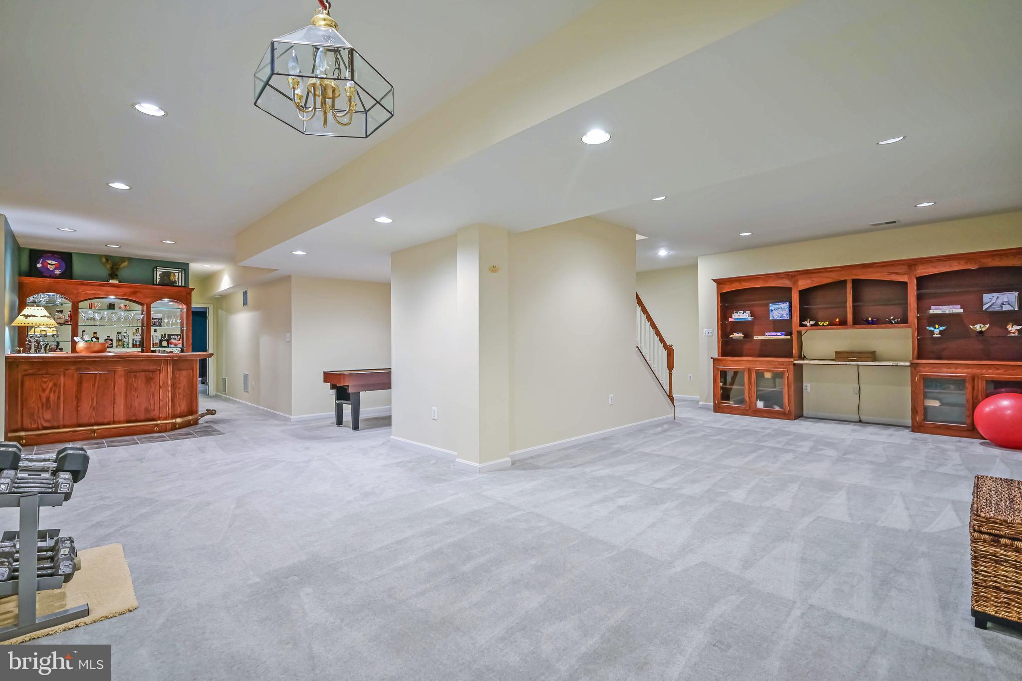 EDGEWATER - Residential