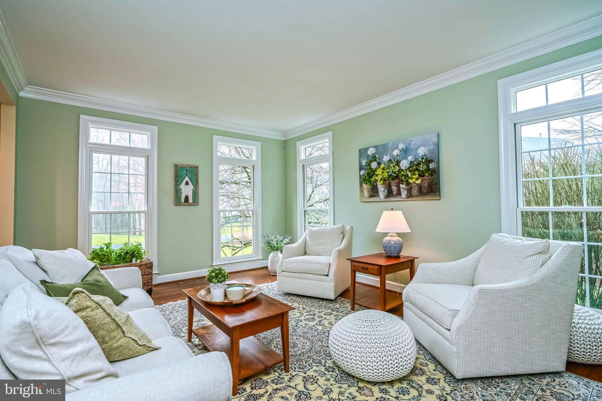 EDGEWATER - Residential