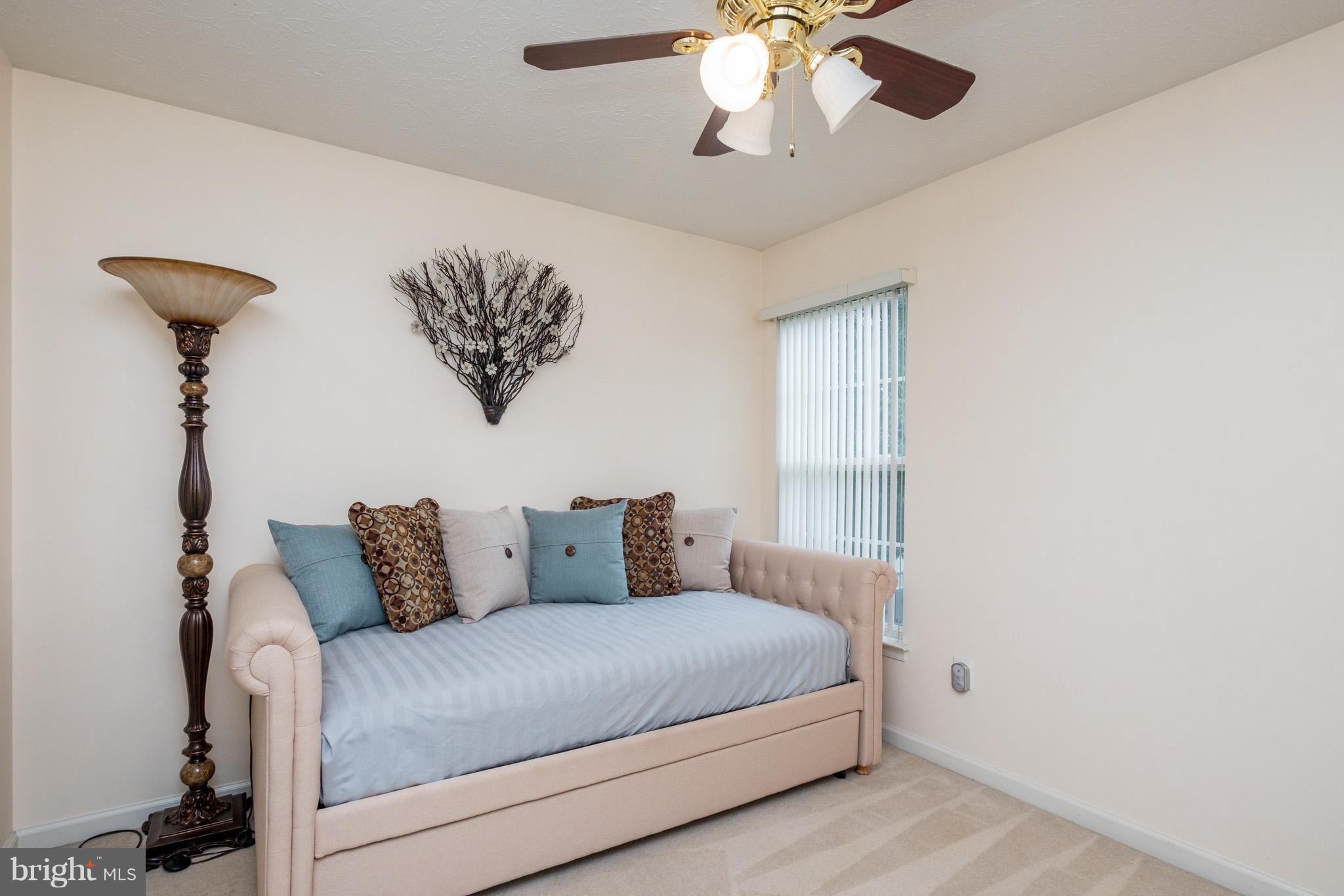 FOX CHASE - Residential