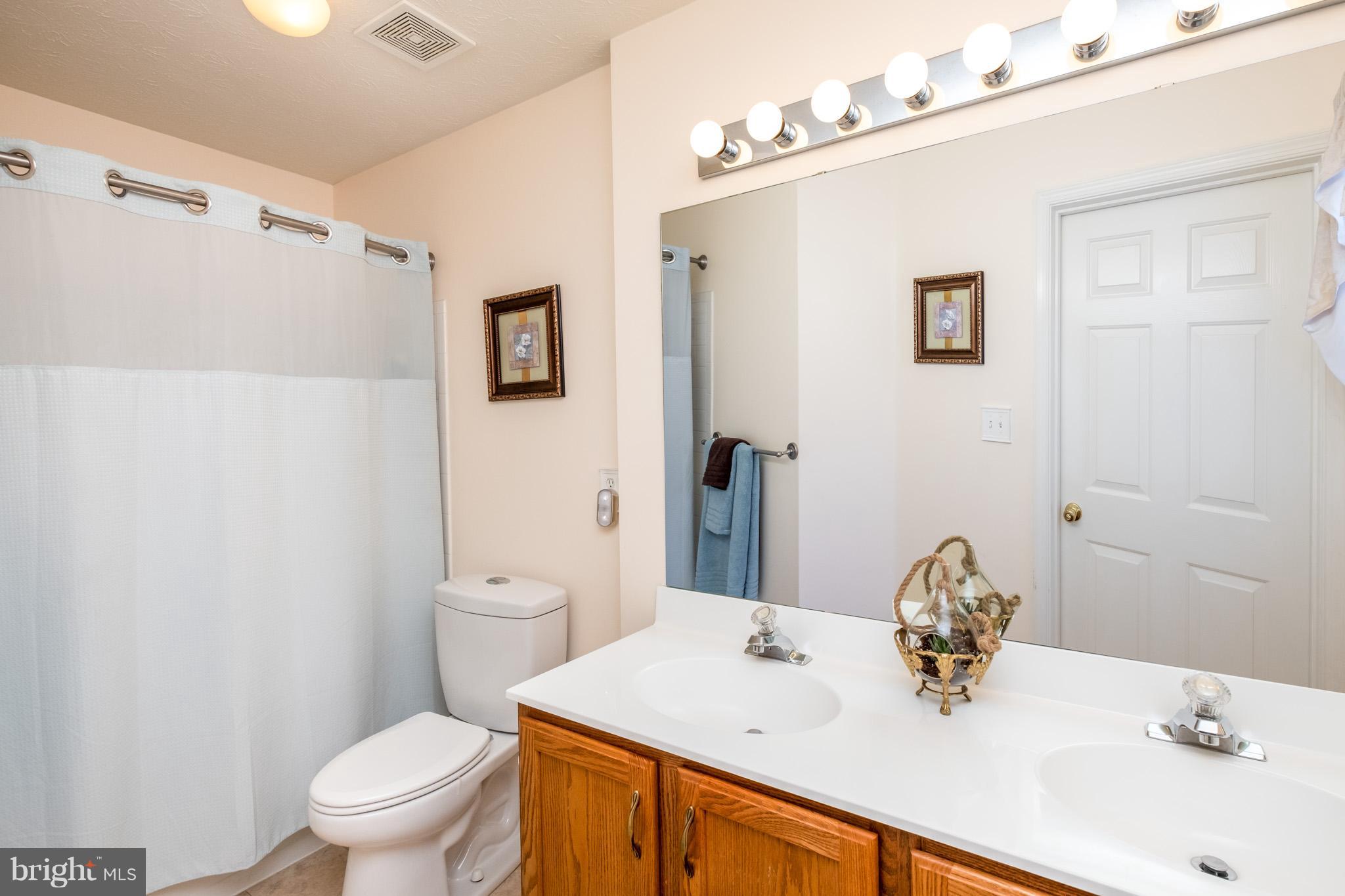 FOX CHASE - Residential