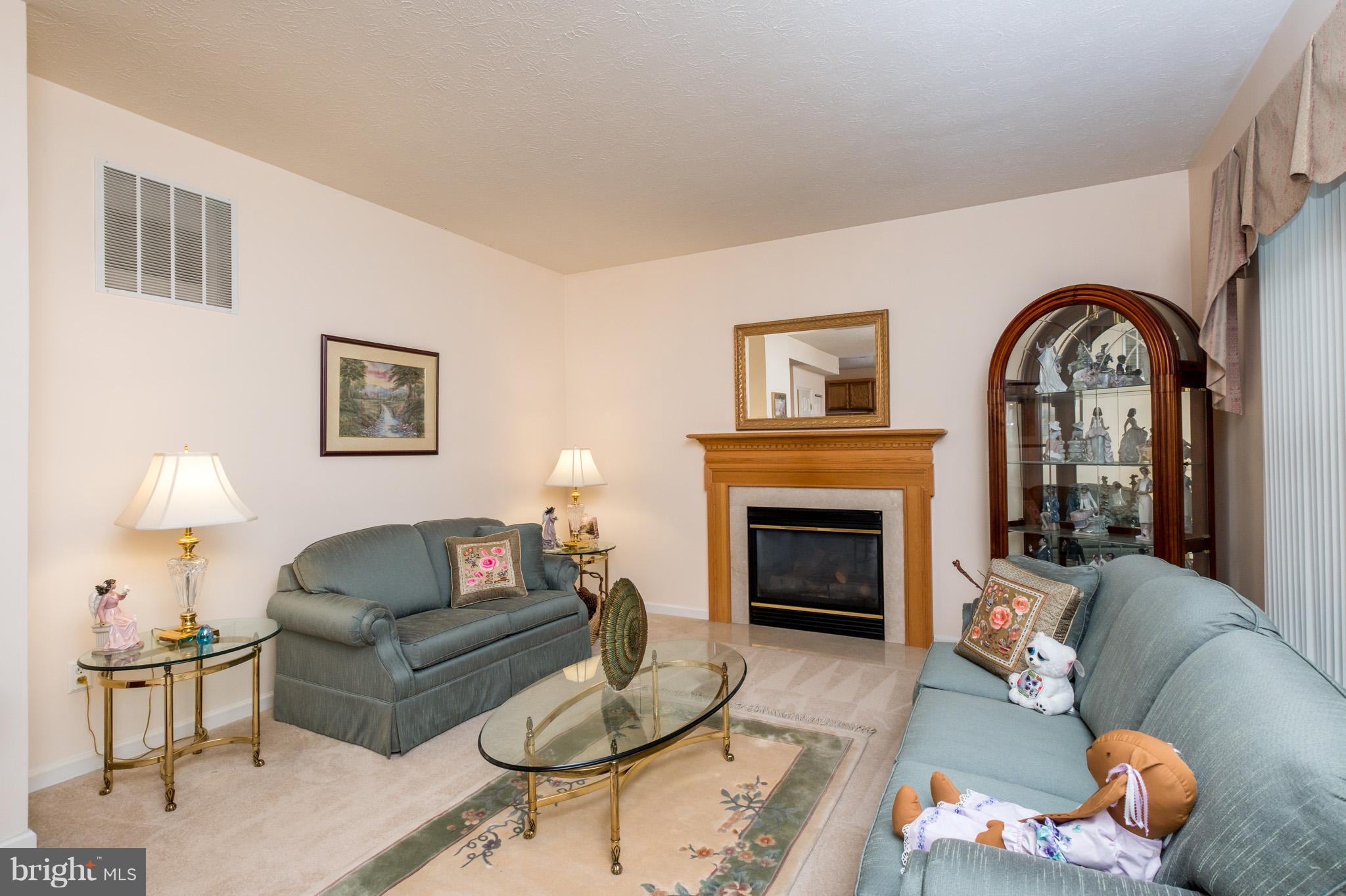 FOX CHASE - Residential