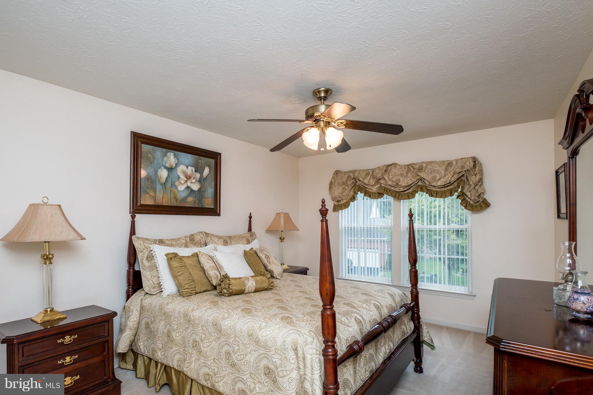 FOX CHASE - Residential