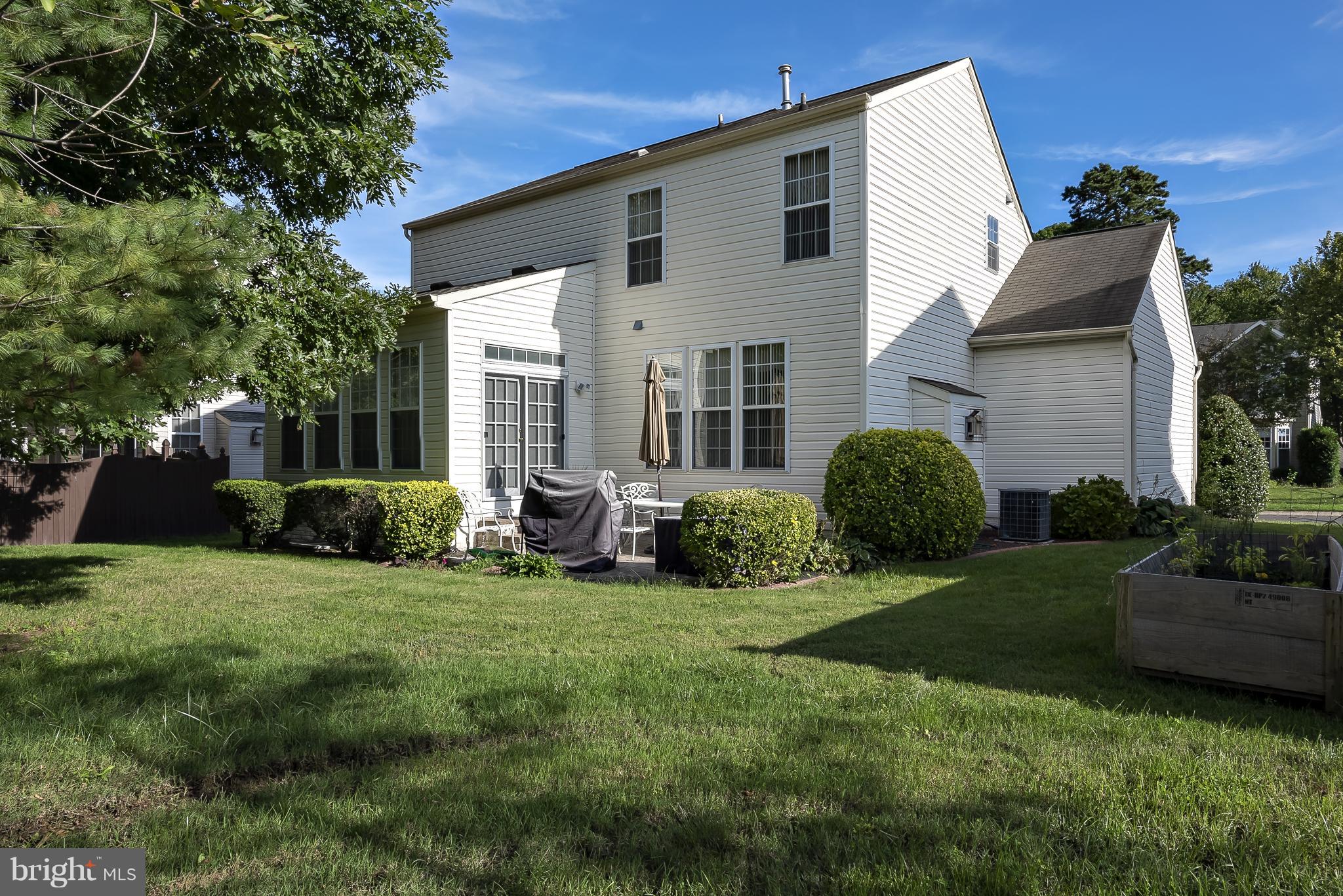 FOX CHASE - Residential