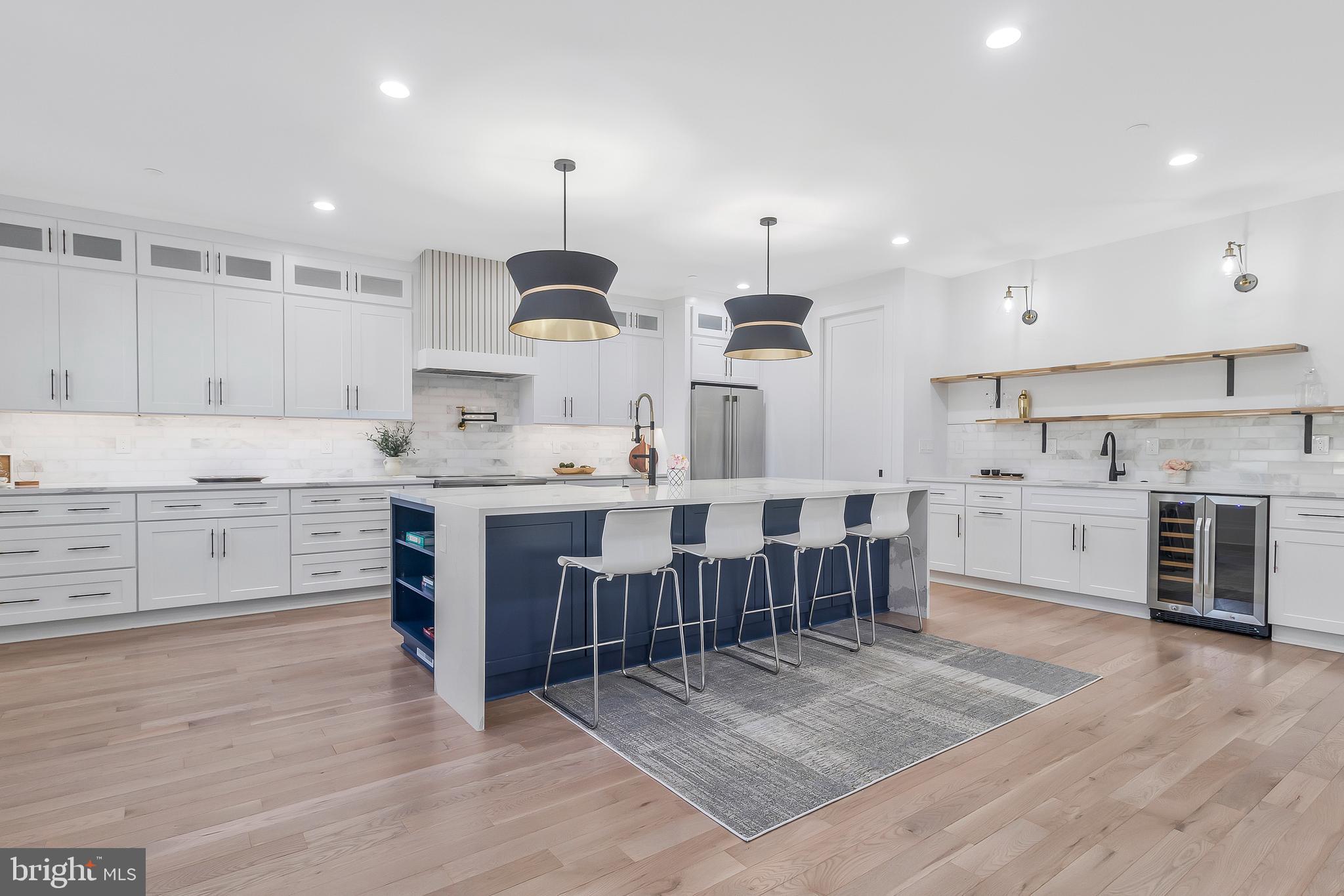 OAKLAND TERRACE - Residential