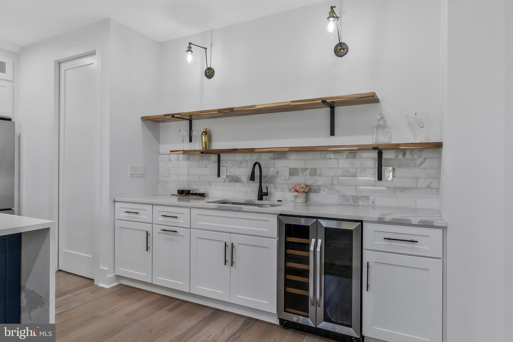 OAKLAND TERRACE - Residential