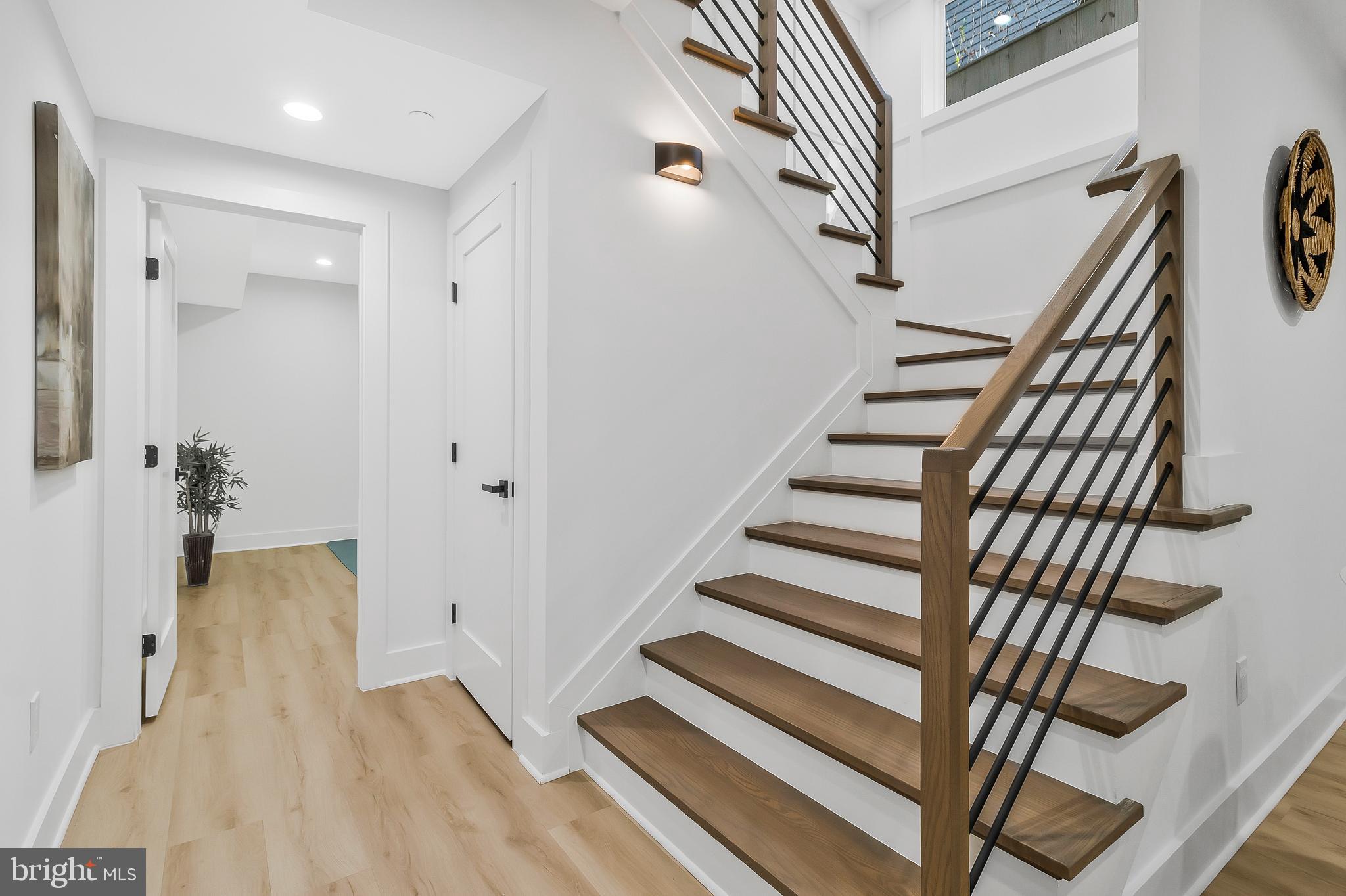 OAKLAND TERRACE - Residential