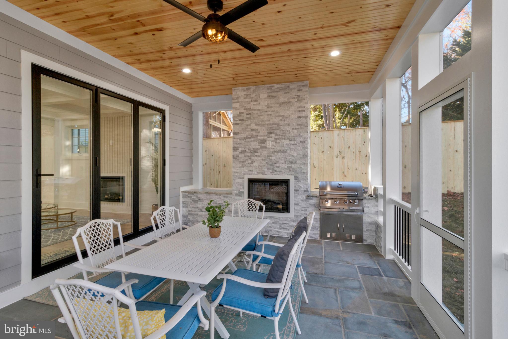 OAKLAND TERRACE - Residential