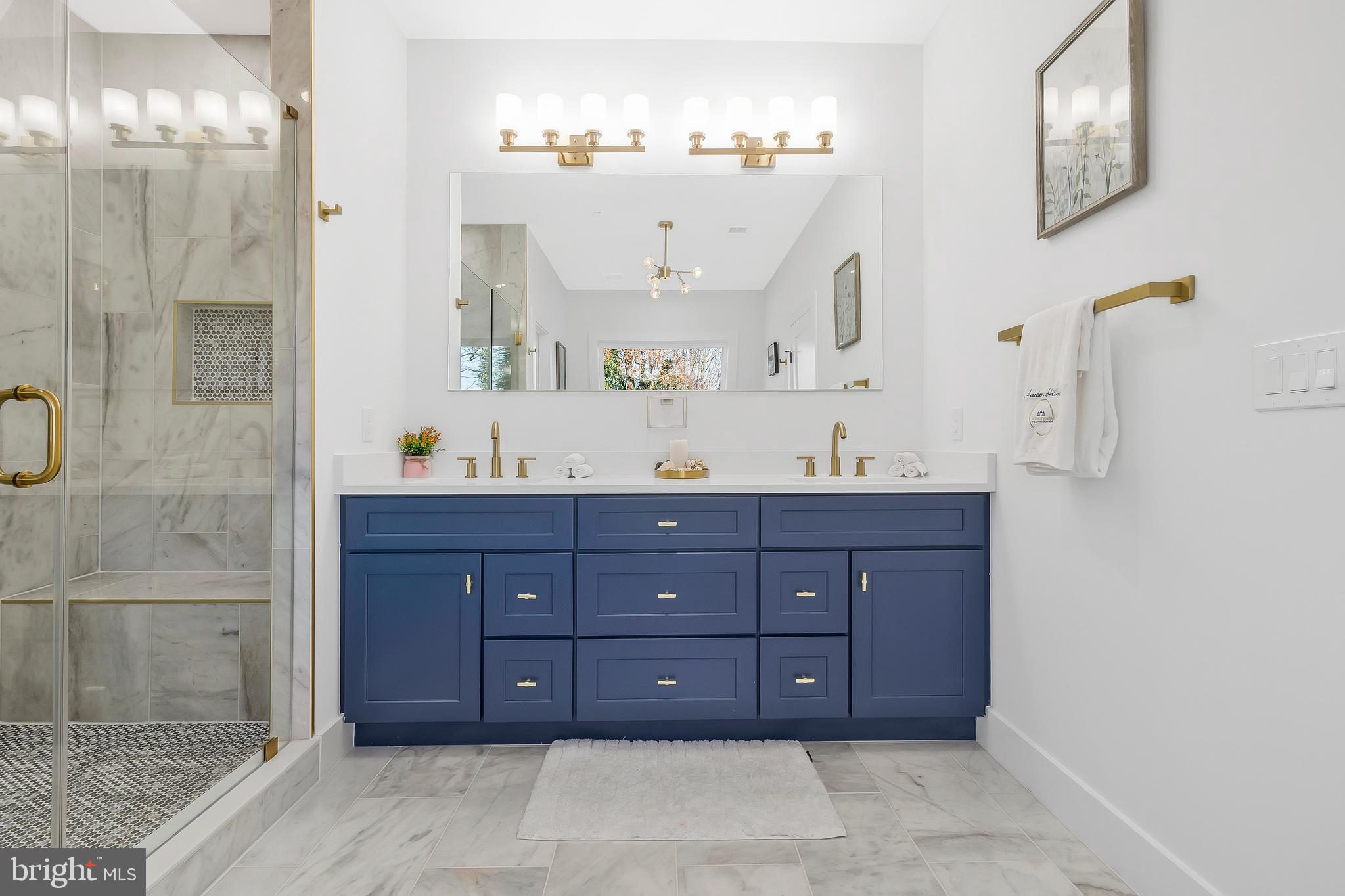 OAKLAND TERRACE - Residential