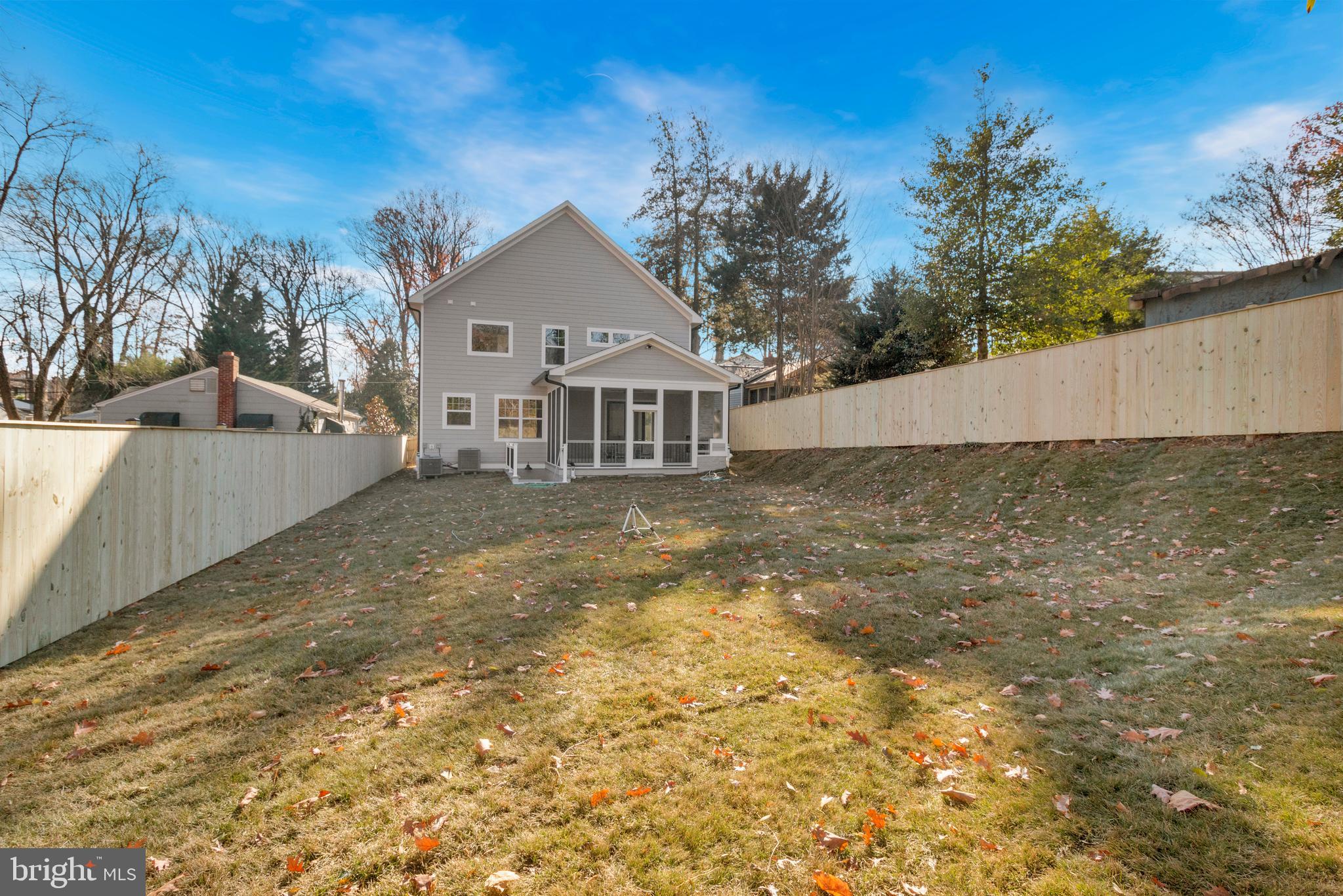 OAKLAND TERRACE - Residential