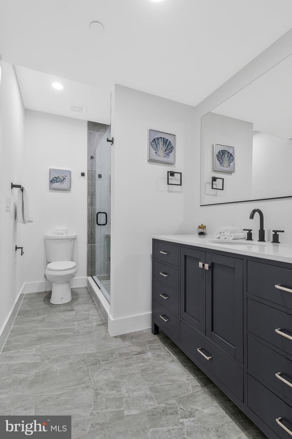 OAKLAND TERRACE - Residential