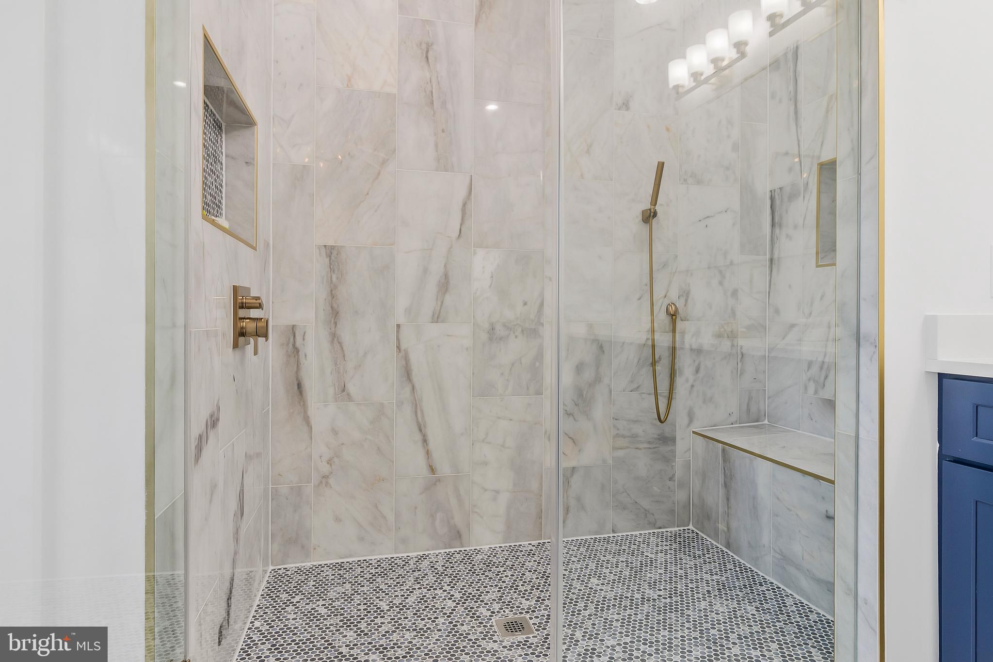 OAKLAND TERRACE - Residential