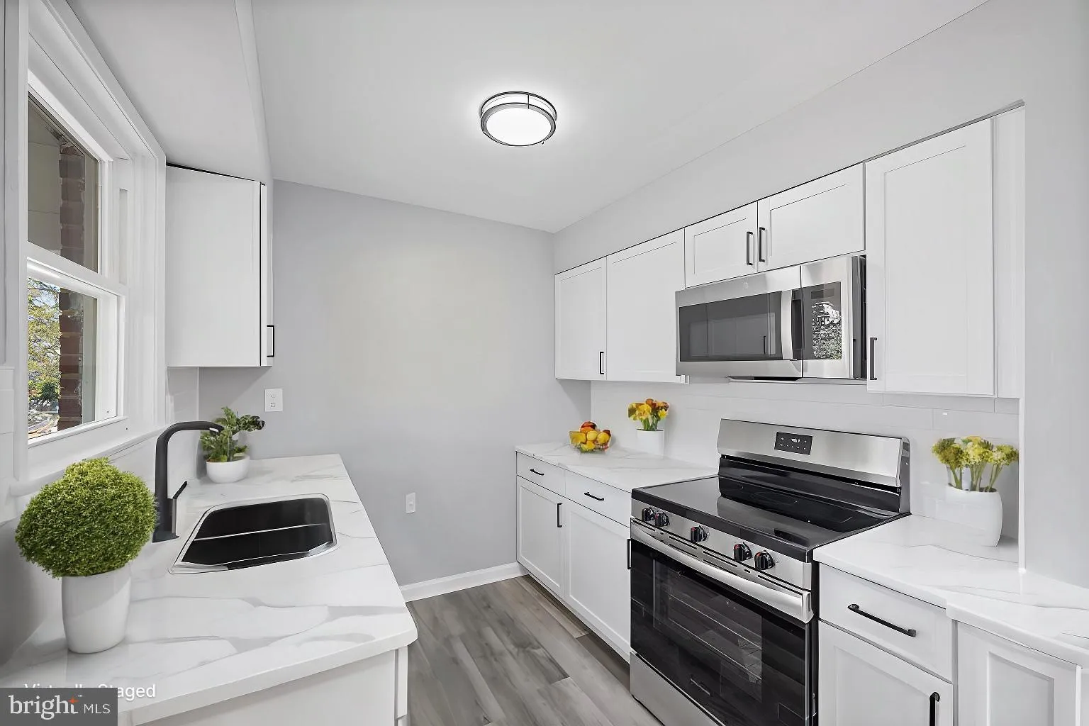 Gwynn Oak, Maryland 21207, United States, 5 Bedrooms Bedrooms, ,3 BathroomsBathrooms,Residential,Pending,14303