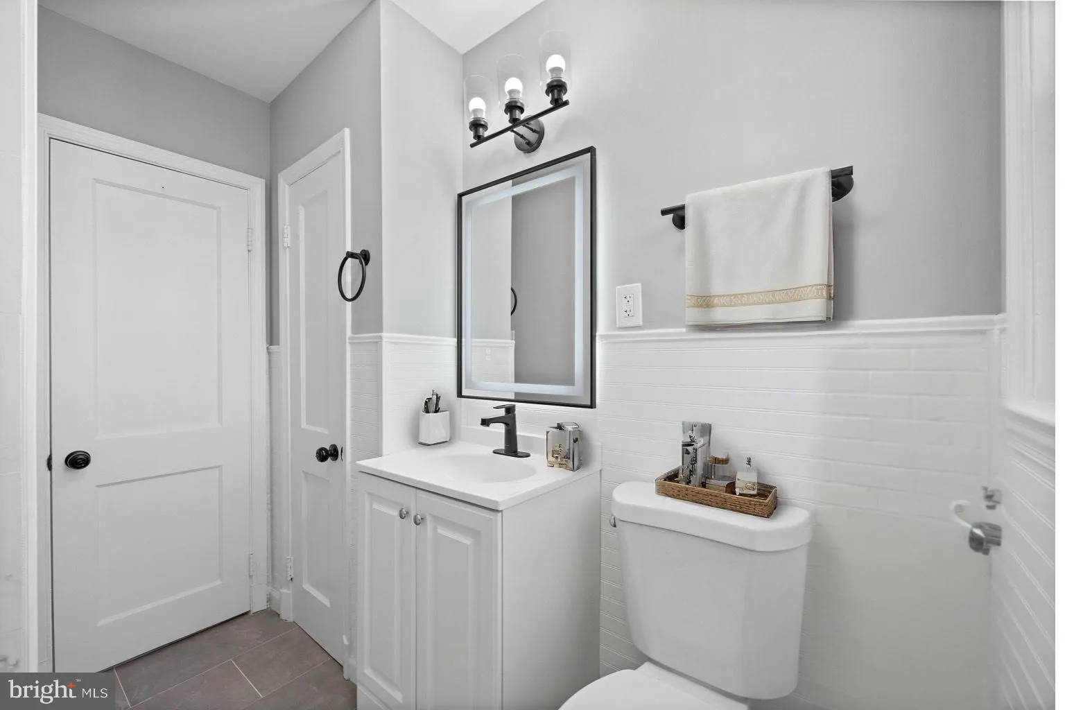 Gwynn Oak, Maryland 21207, United States, 5 Bedrooms Bedrooms, ,3 BathroomsBathrooms,Residential,Pending,14303