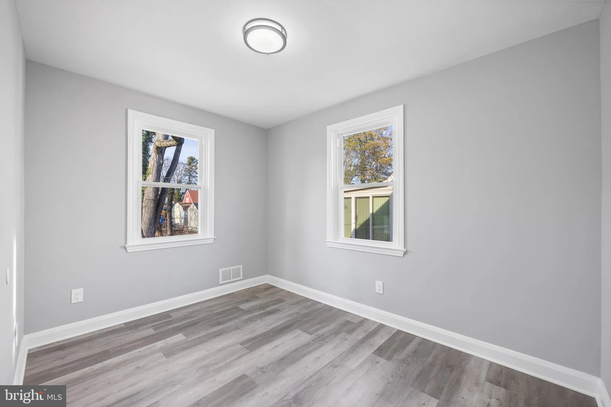 Gwynn Oak, Maryland 21207, United States, 5 Bedrooms Bedrooms, ,3 BathroomsBathrooms,Residential,Pending,14303