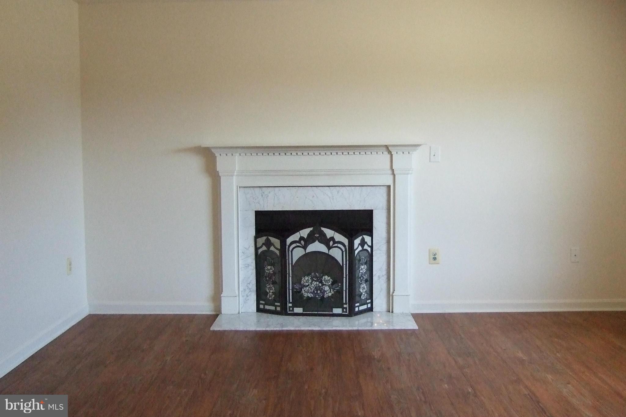 MALLARDS LANDING - Residential