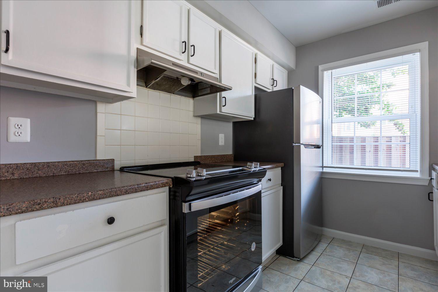 THE HIGHLANDS - Residential Lease