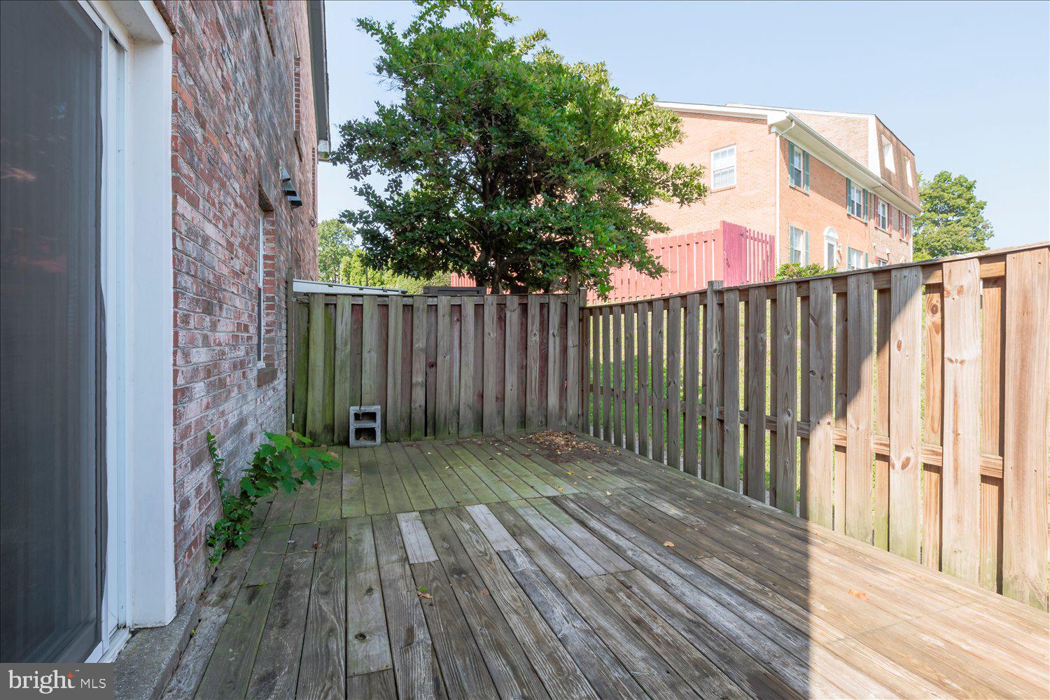 THE HIGHLANDS - Residential Lease