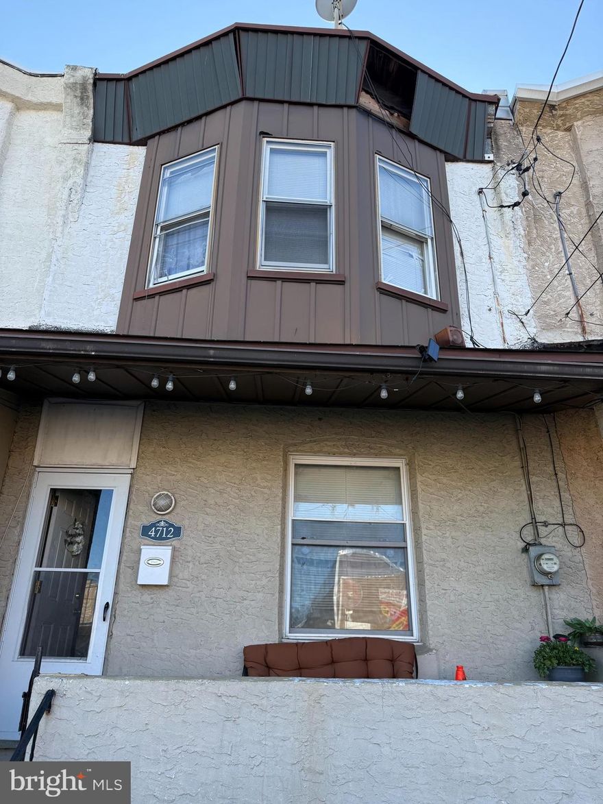 Motivated seller, bring us an offer! Welcome home! This 3 bed, 1 bath, row home with a nice size backyard and tons of character is the one you've been waiting for. This home offers great potential with its layout and convenient location. Whether you’re looking for an investment opportunity or a place to call home, this property is ready for your personal touch. Don’t miss out on the chance to own a piece of real estate in this vibrant neighborhood. This is AS-IS sale.