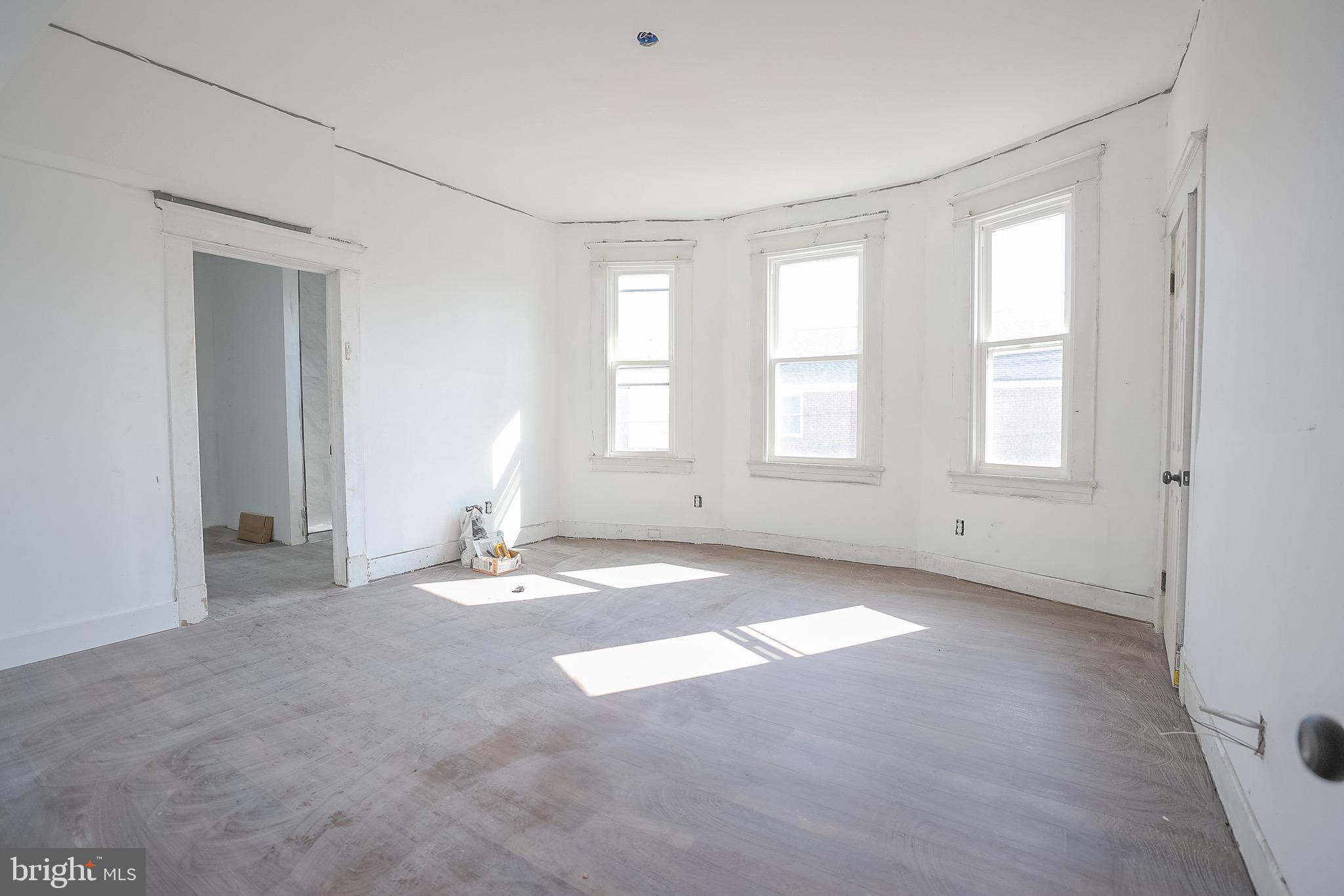 GARRISON - Residential