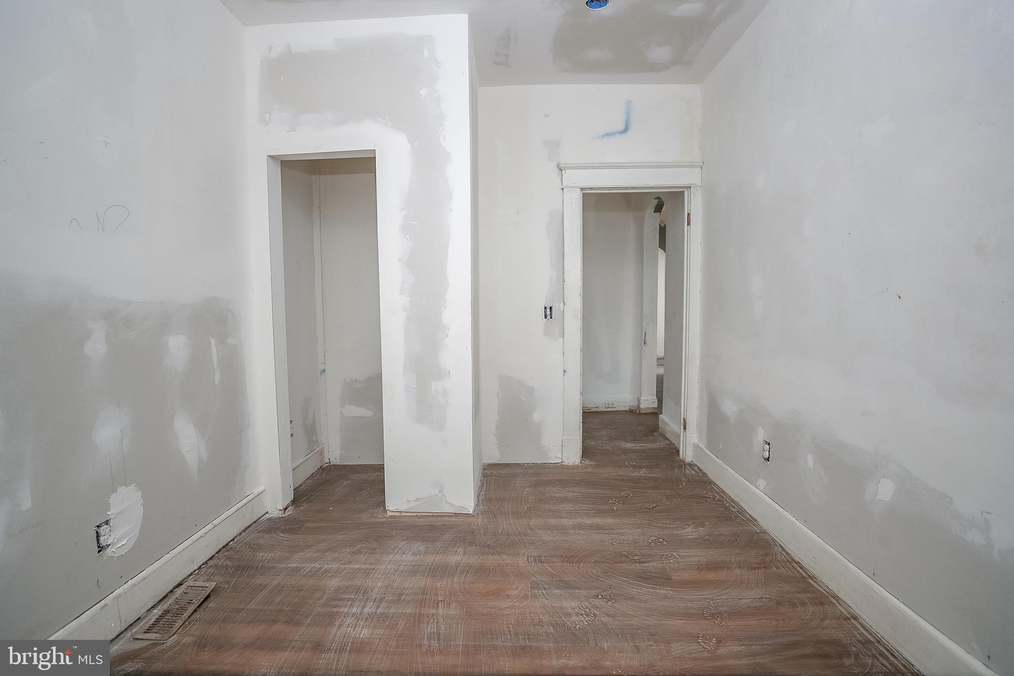 GARRISON - Residential