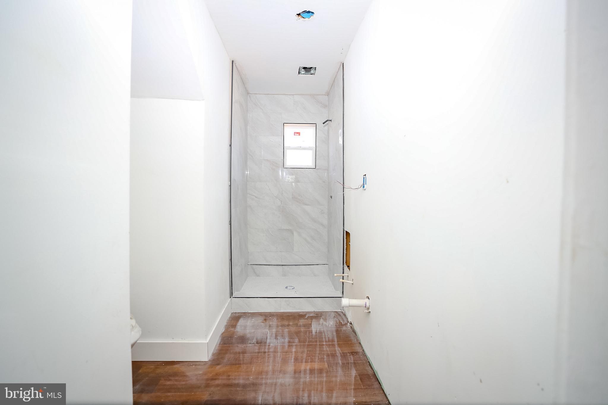 GARRISON - Residential