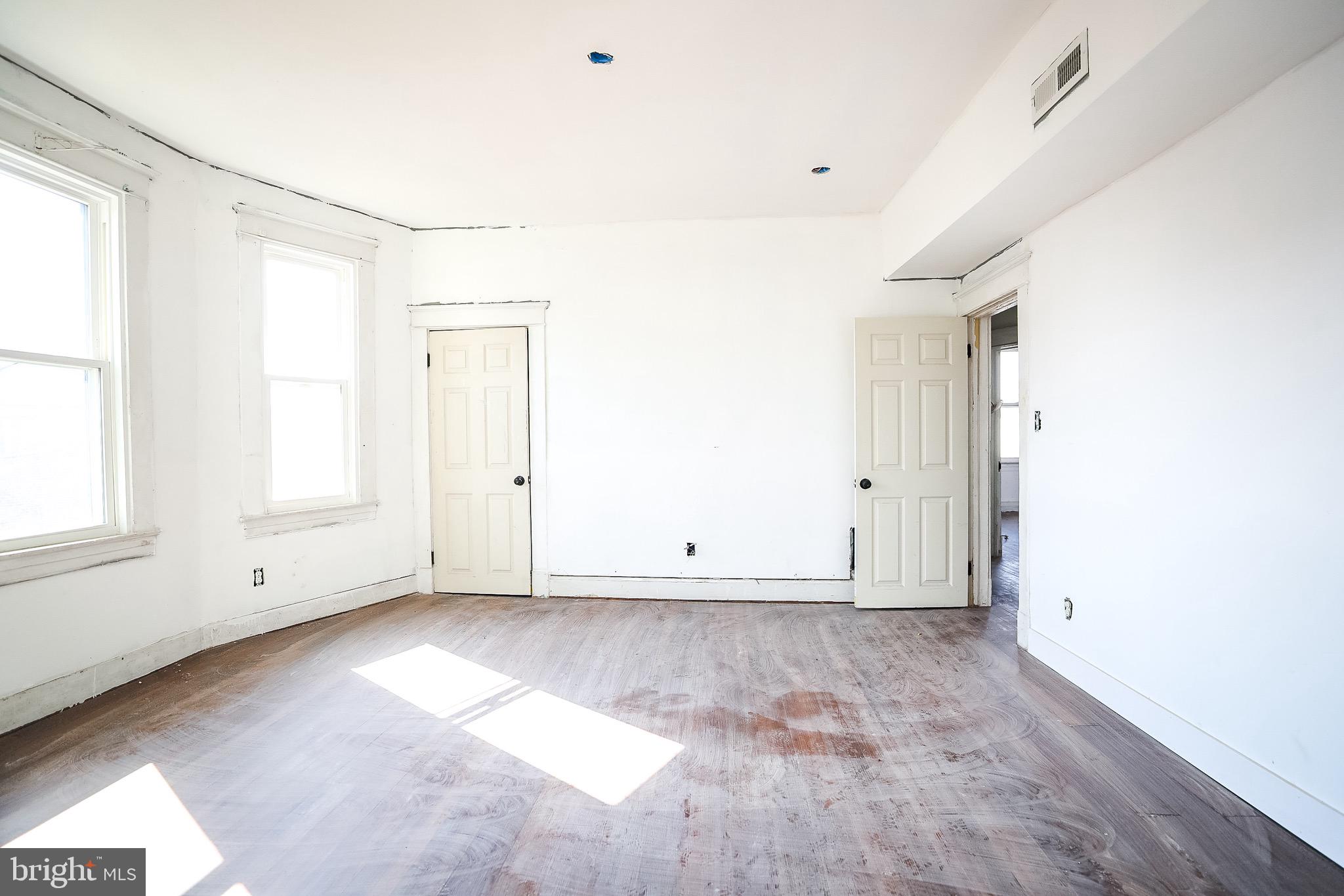 GARRISON - Residential