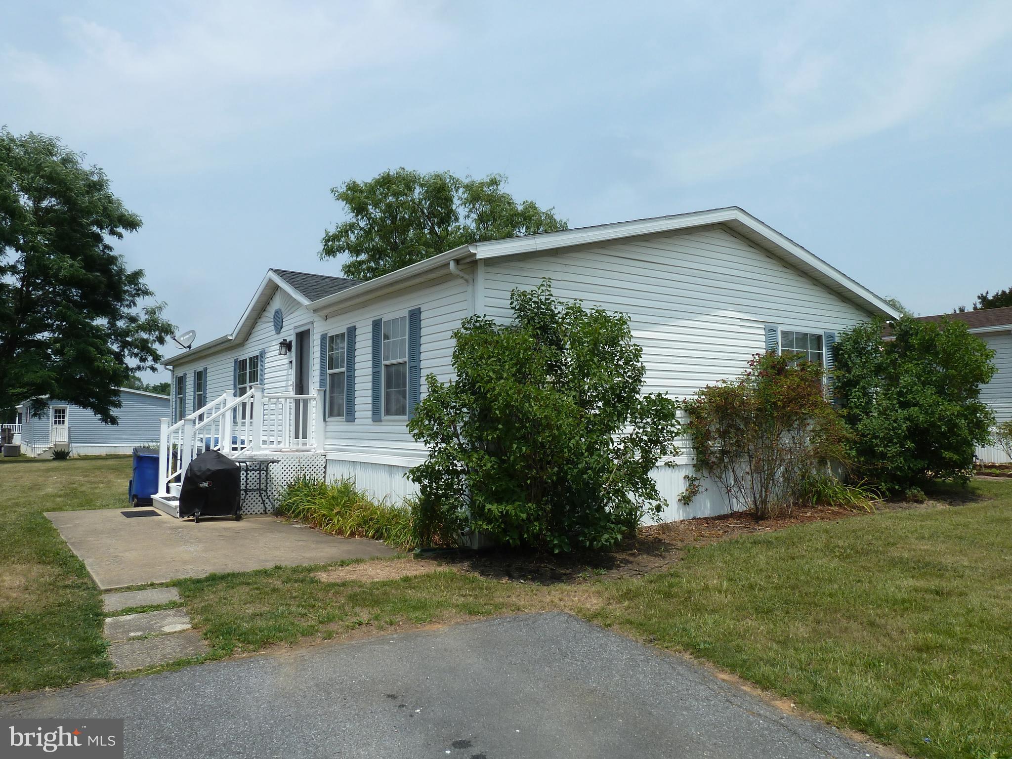 LAKESIDE - Residential