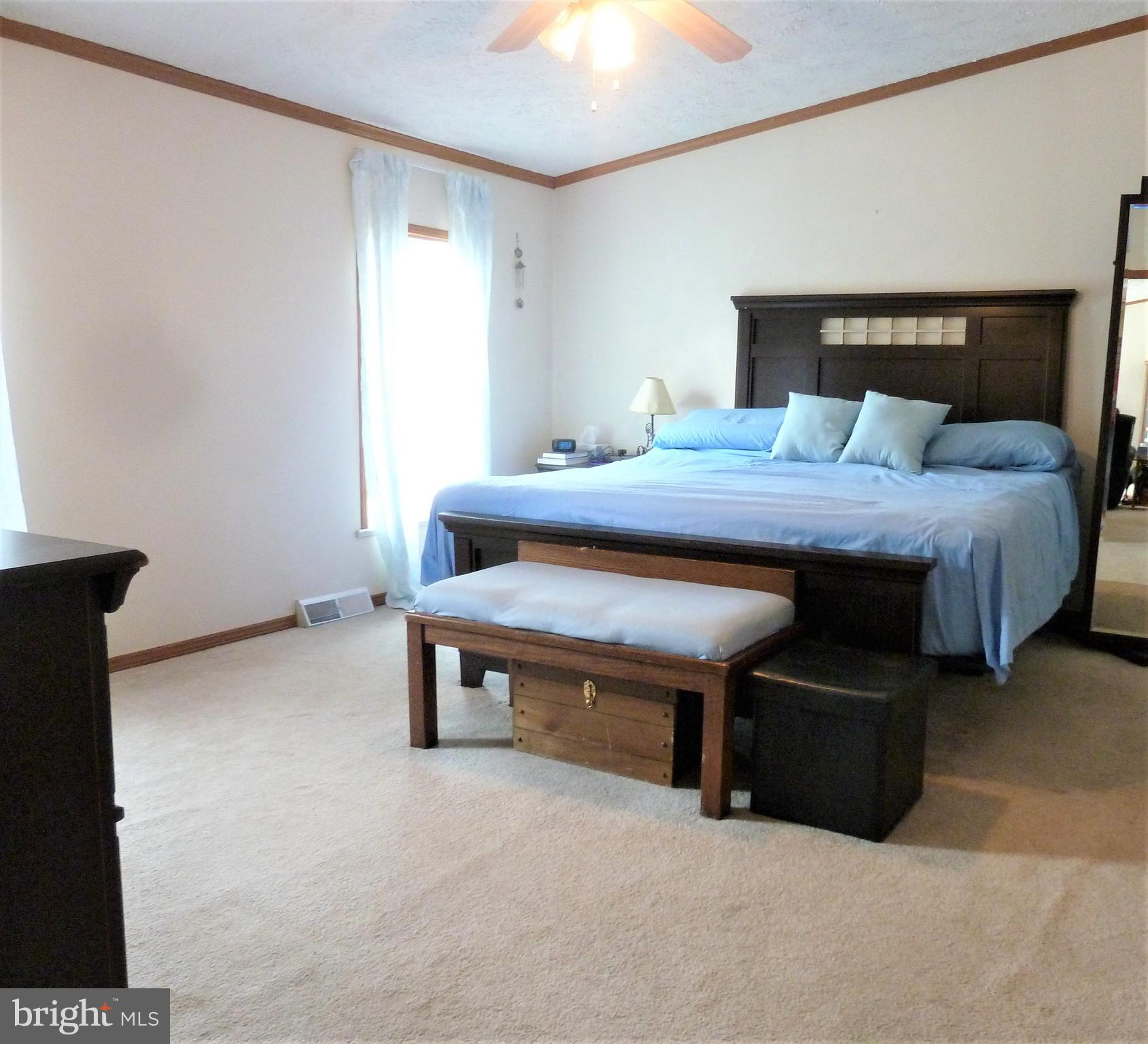 LAKESIDE - Residential