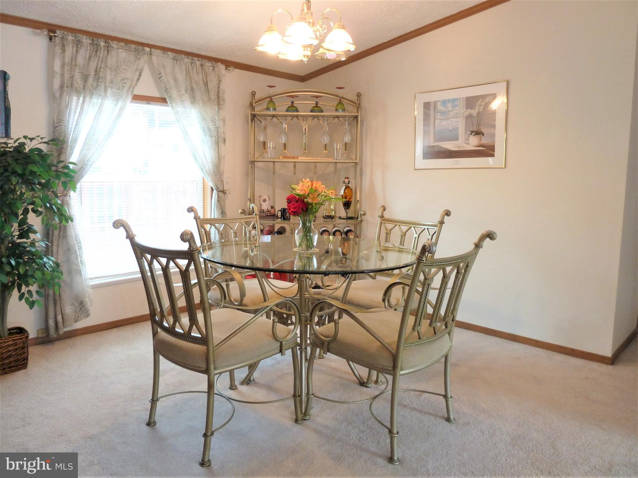 LAKESIDE - Residential