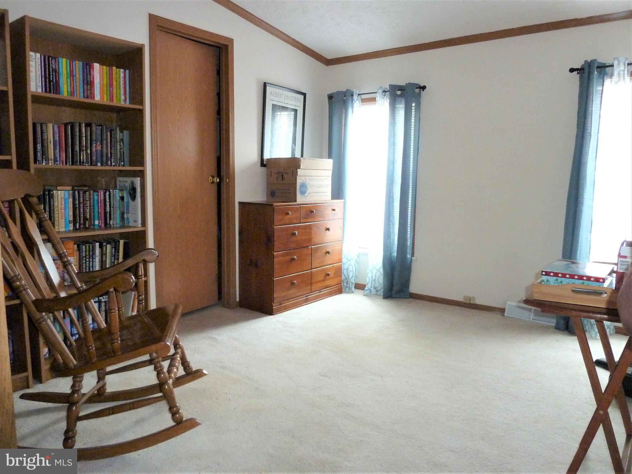 LAKESIDE - Residential