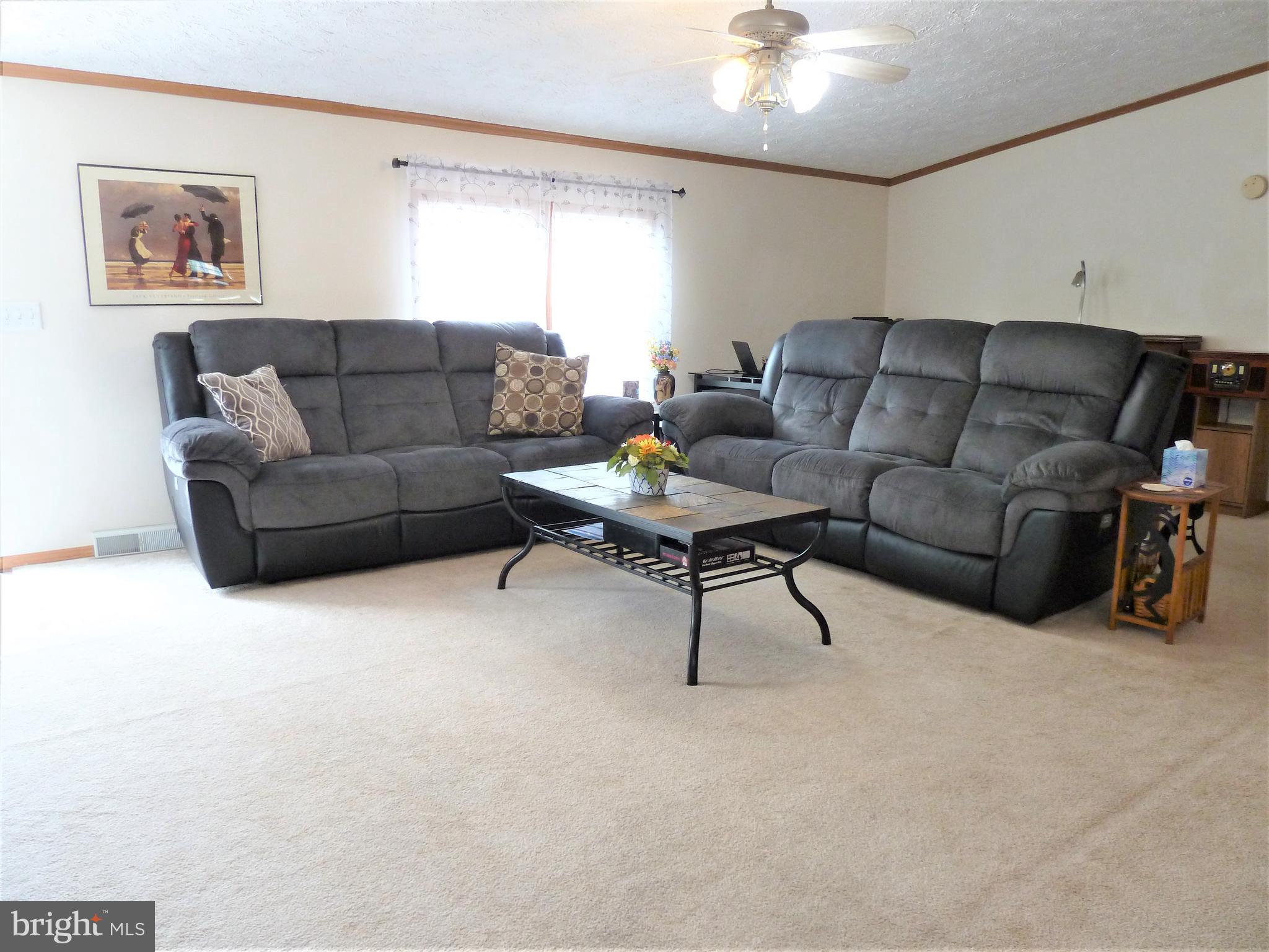 LAKESIDE - Residential