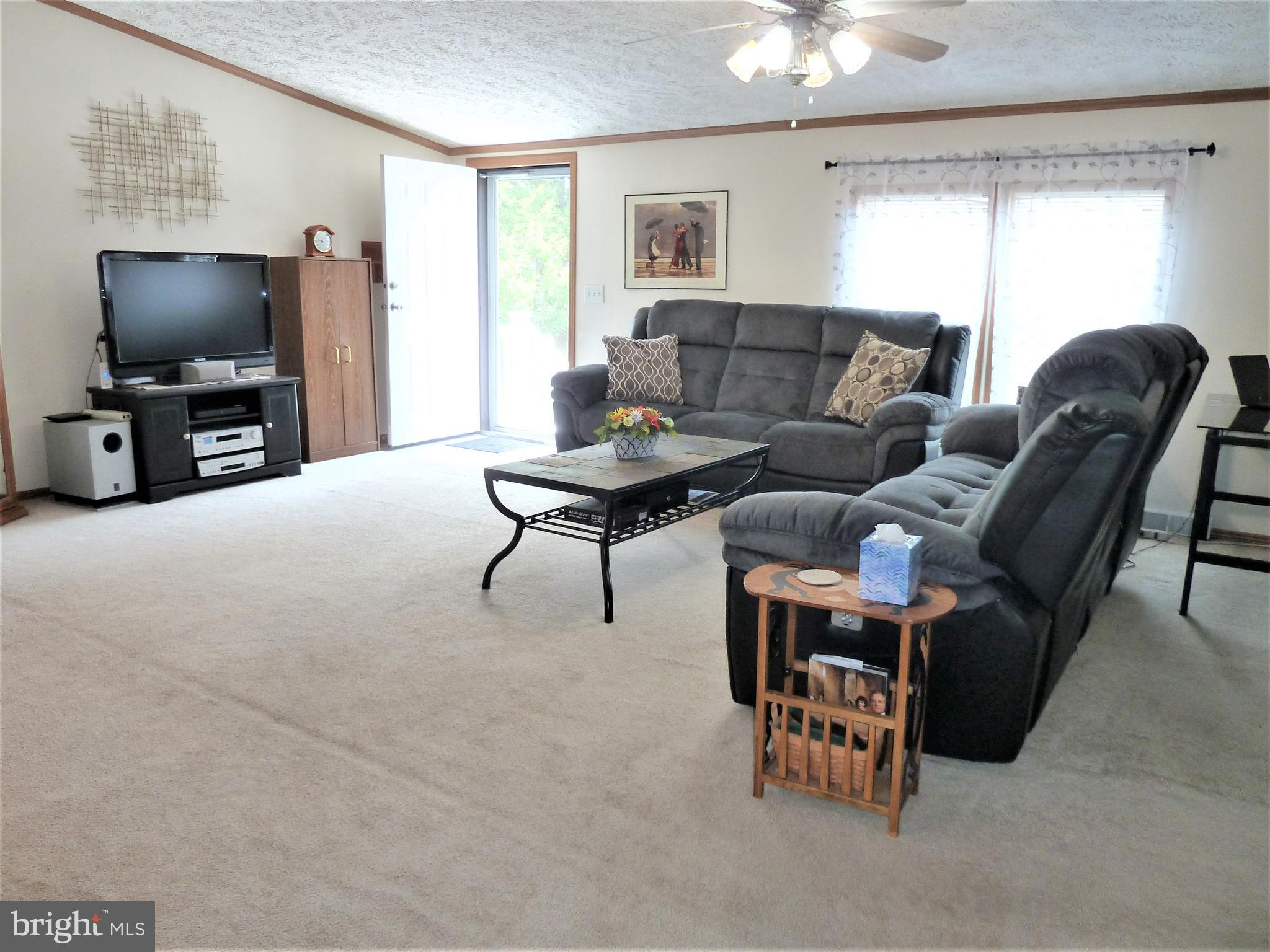 LAKESIDE - Residential