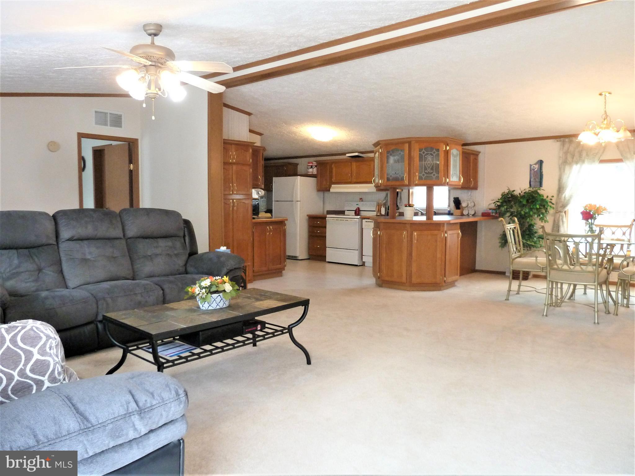 LAKESIDE - Residential