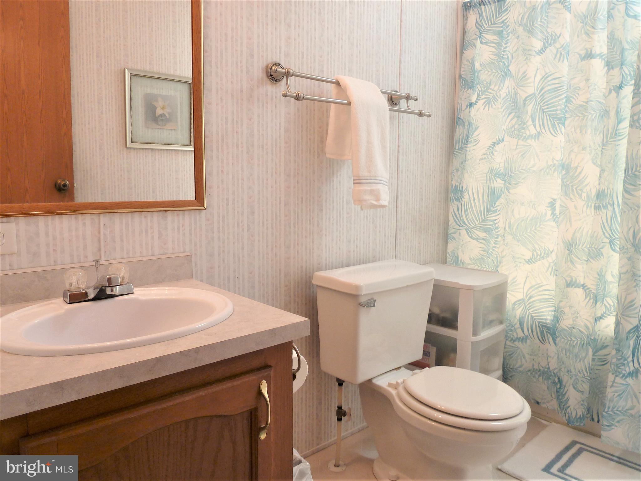 LAKESIDE - Residential