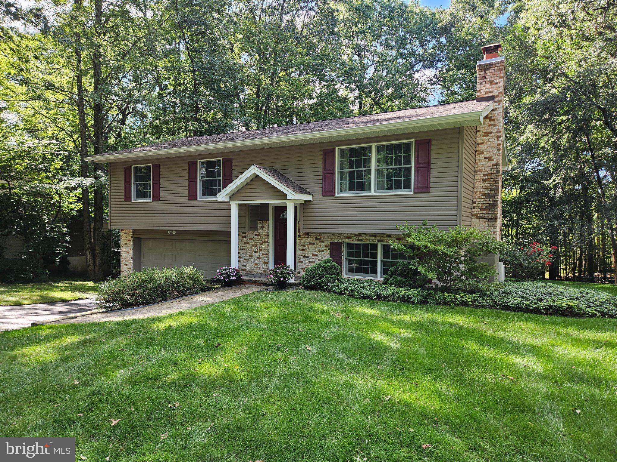 266 OAKLEY DRIVE